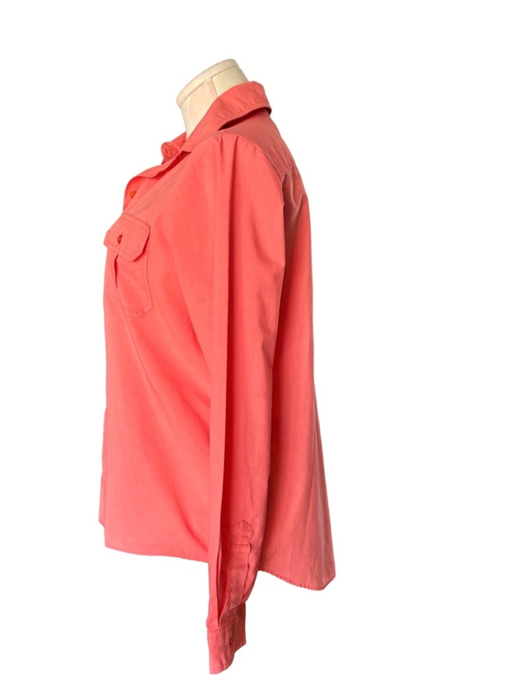 Vintage Minimalist Coastal Coral Button Up Shirt – Coral – M/L