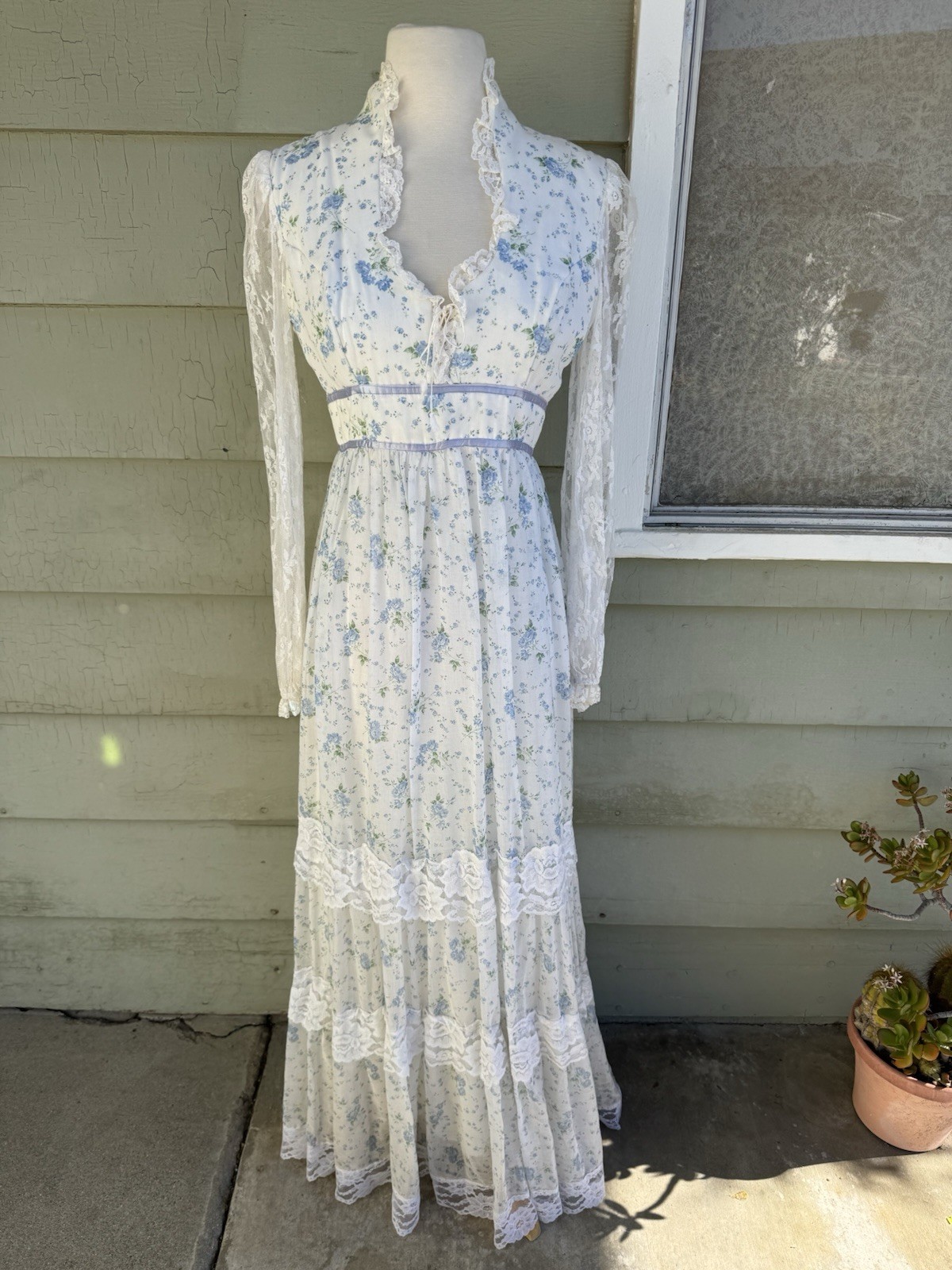 Gunne Sax Maxi Dress Blue White Flowers Lace Long Sleeve Cottagecore Boho 9/10 M