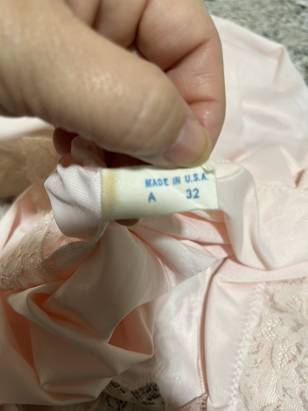 Vintage Vassarette Pink Scalloped Floral Lace Nylon Slip Dress 32 L Large Gown