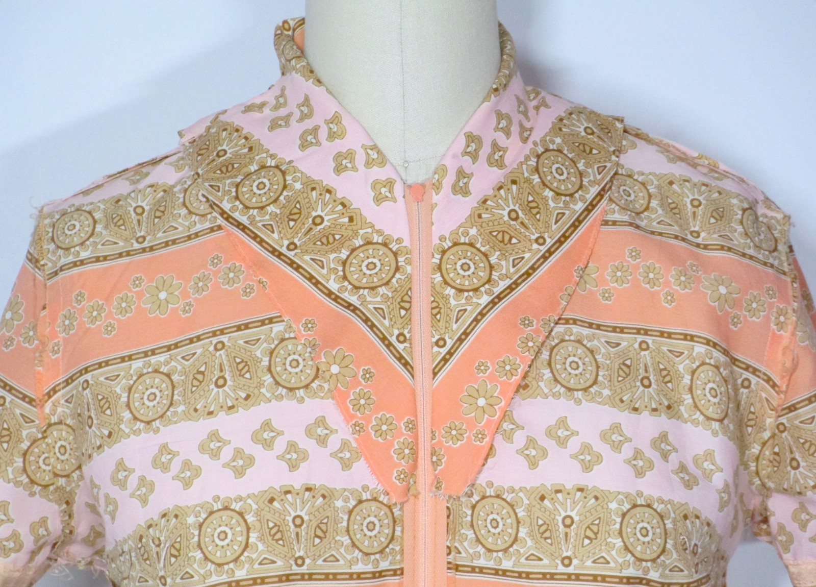 Vintage Lady Carol of NY Sheath Dress, Peach & Tan, Very Nice, Size M