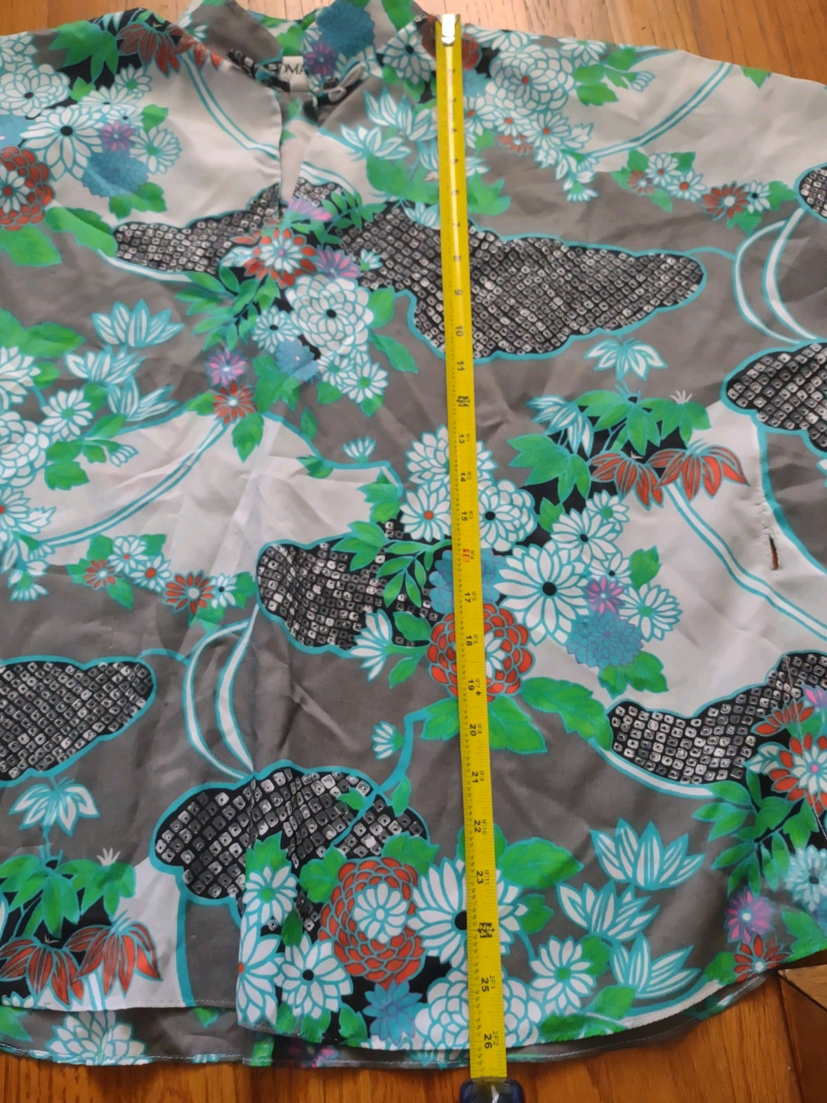 Vintage Pomare Hawaii Gray Green White Blue Floral Printed Batwing Top Blouse