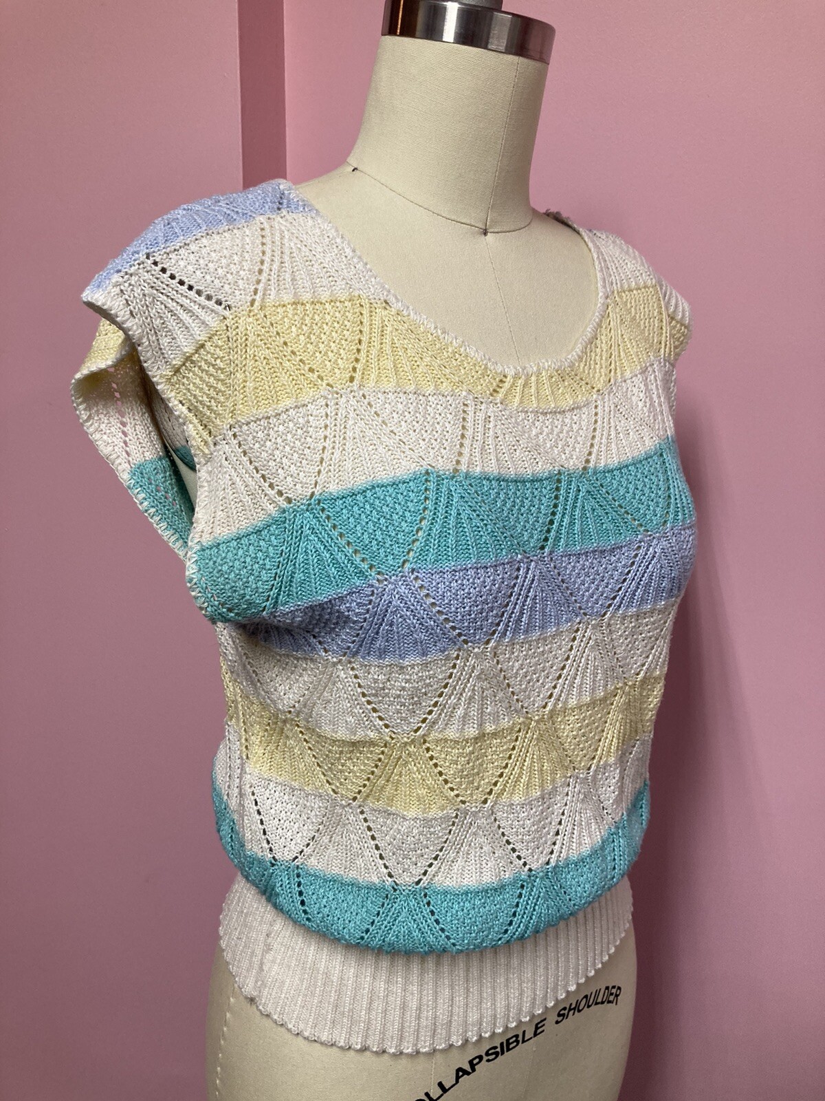 Vintage 1980s darling acrylic knit diamond striped sweater by Kenneth too! S-M