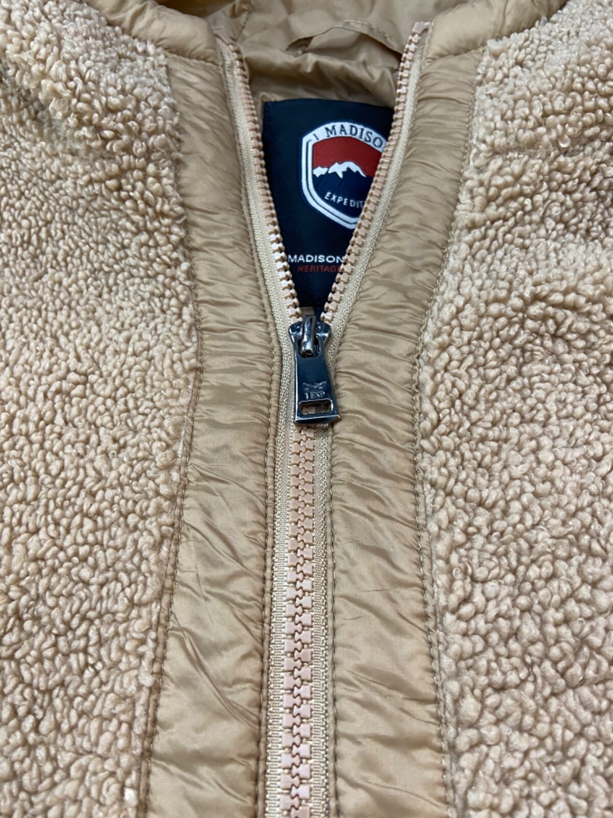 1 Madison Expedition Coat Size S Deep Pile Gold Lined Full Zip Hooded Vintage