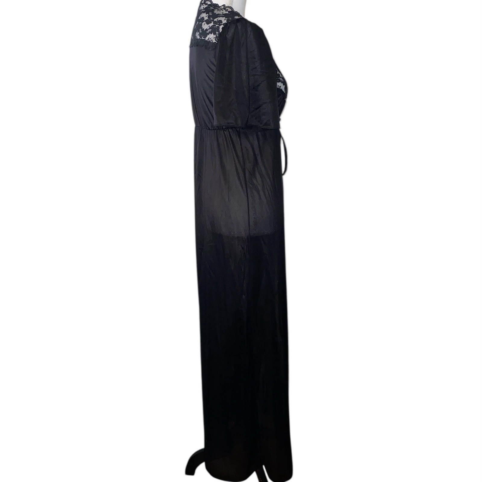 Vintage Lace Robe Long ILGWU Sheer Floral Half Sleeve Womens Medium Black Boho