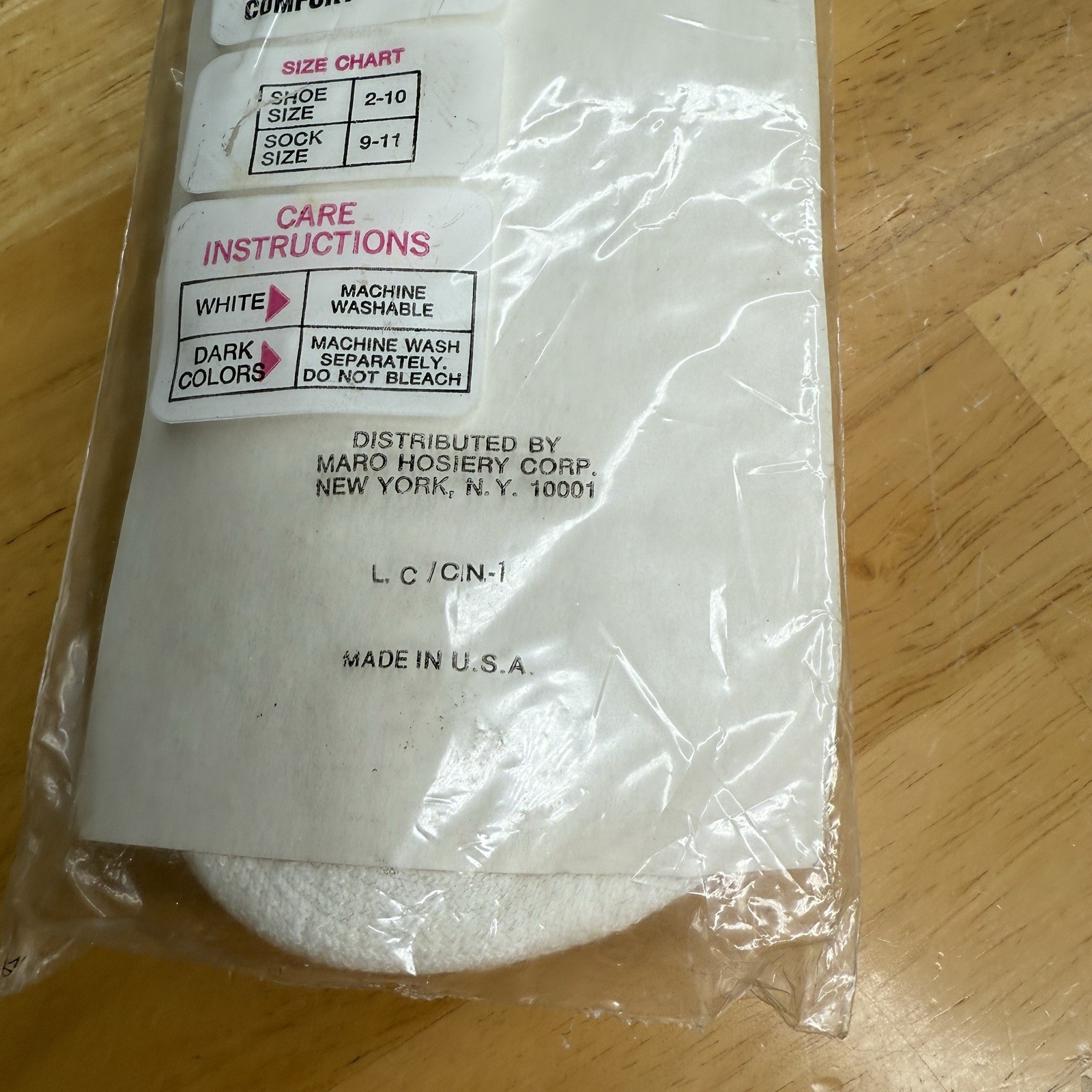 VTG Pom Pom Ankle Socks With Pink Pom Poms 9-11 NIP NOS Golf Tennis Read