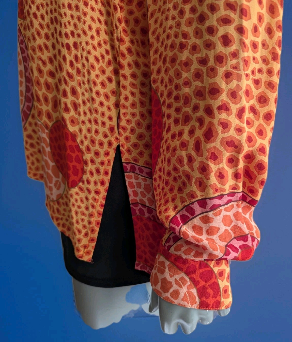 VTG Ilyse Hart Ltd Orange Rayon Button Down Shirt w/Psychedelic Bubble Print M