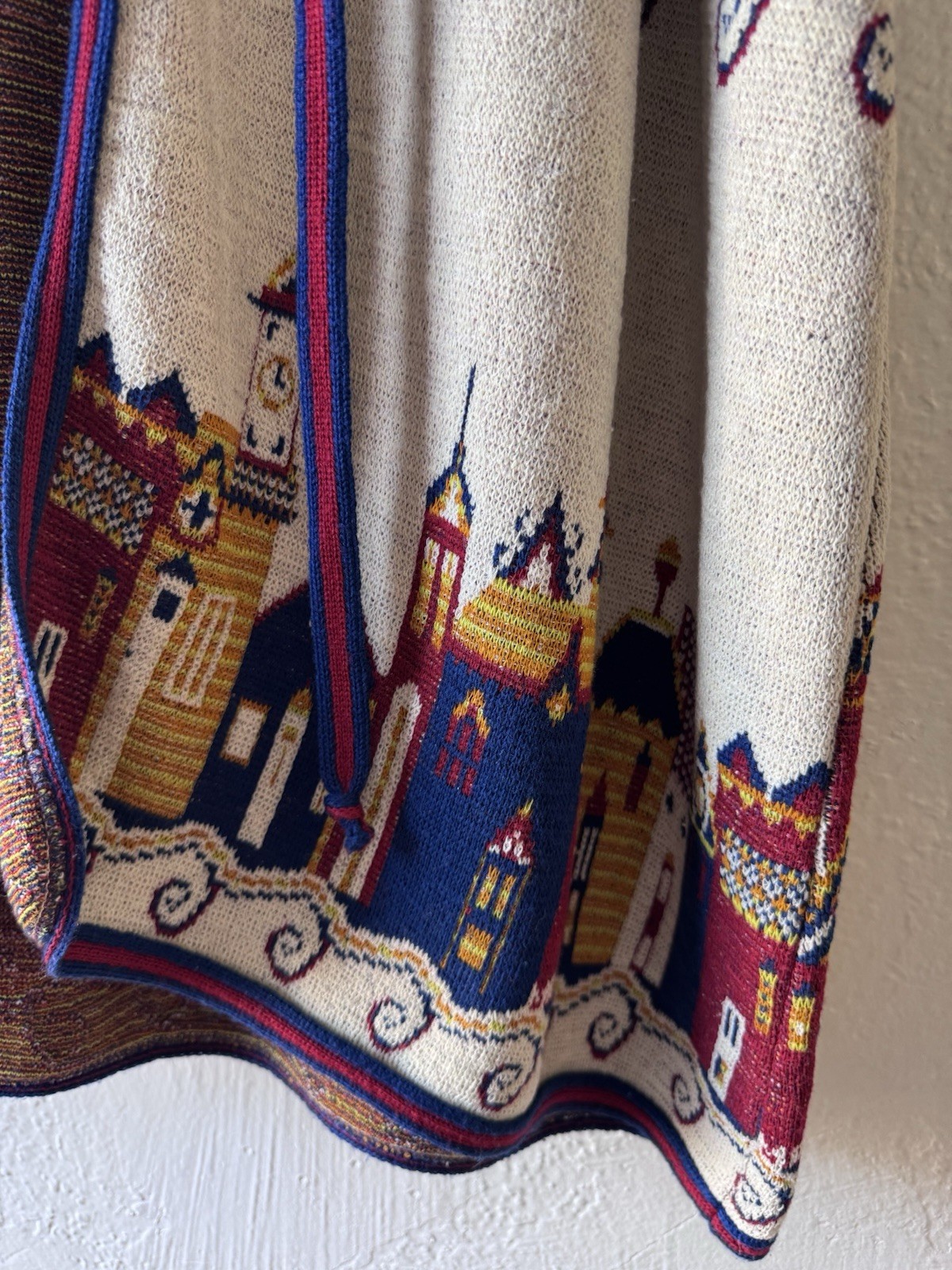 Vintage 1970’s Folkloric Hooded Cape In Novelty City Pattern By Sabra Knitwear