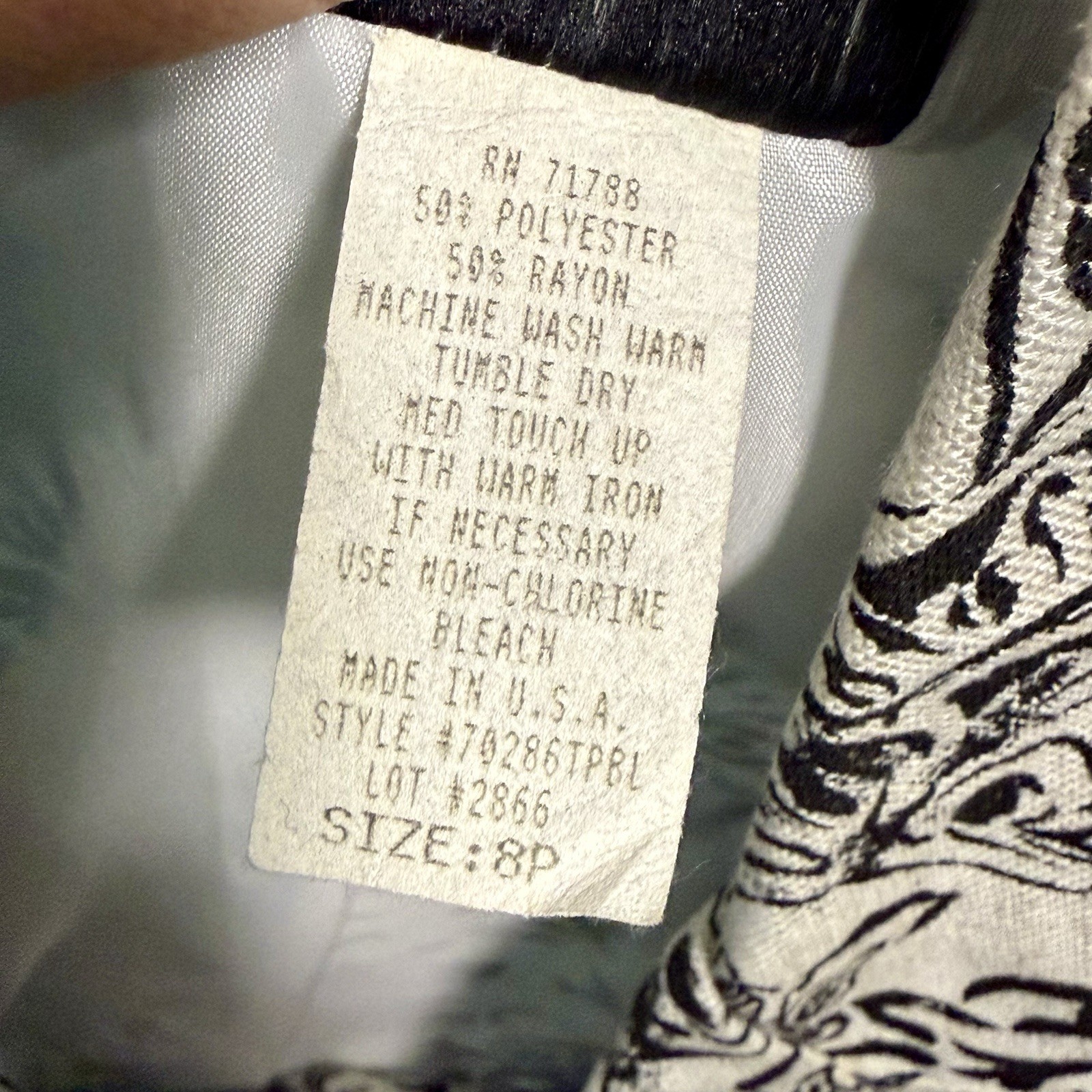 Vintage 90s Kenneth Mitchell Petites Black White Tapestry Blazer 8P USA