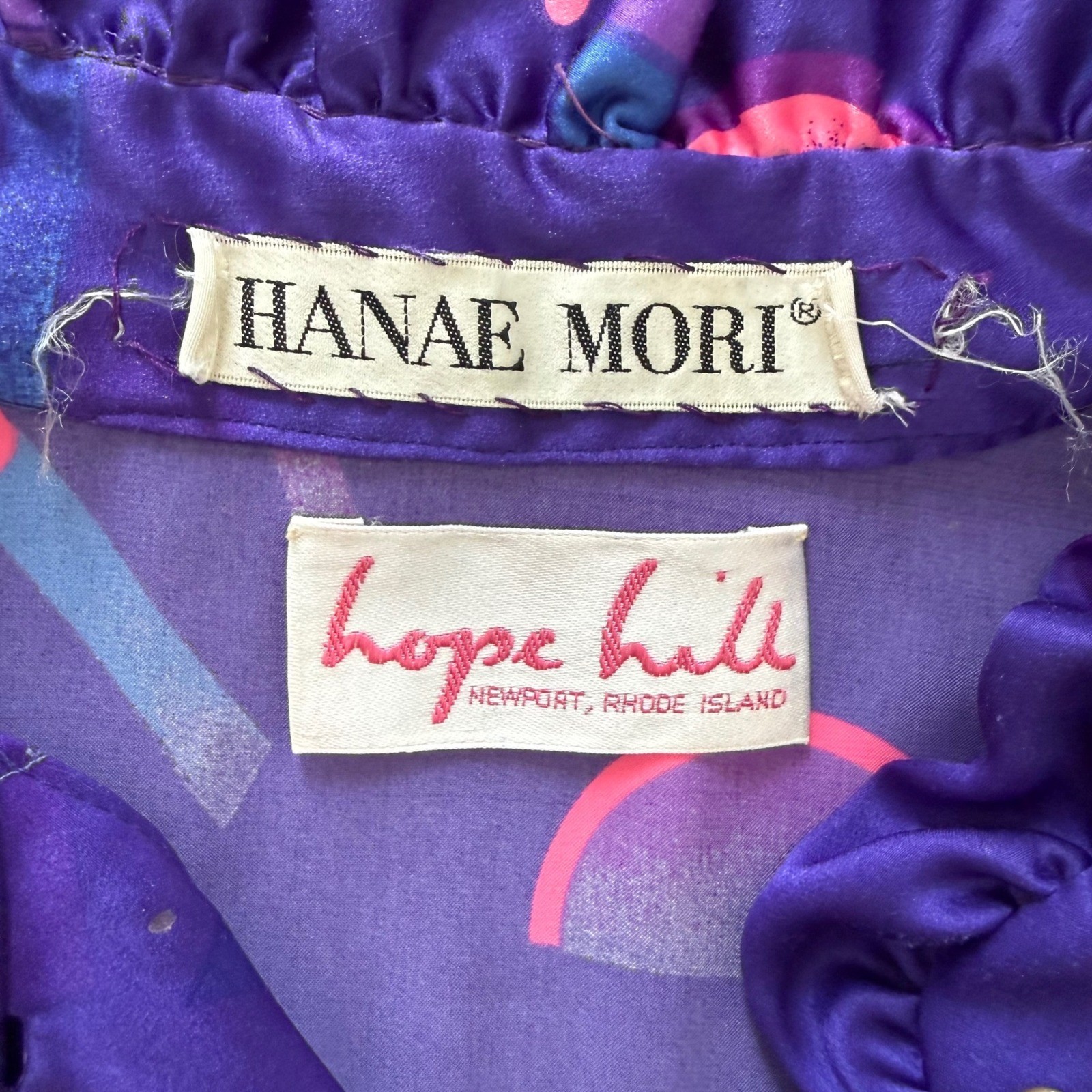 Hanae Mori Vintage Purple Geometric Abstract Ruffle Neck Satin Blouse Size 8