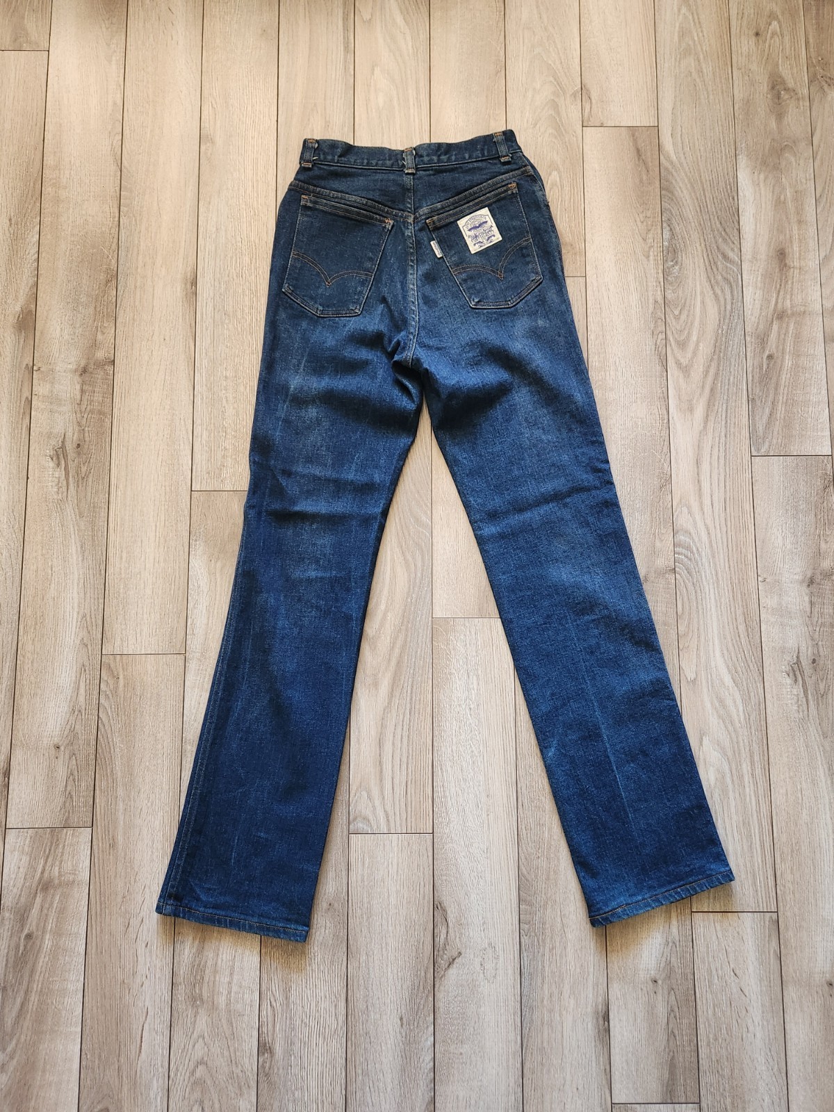 Vintage Levi’s White Patch Big E Women’s Jeans 26×35 High Waisted Mom Jeans 60’s