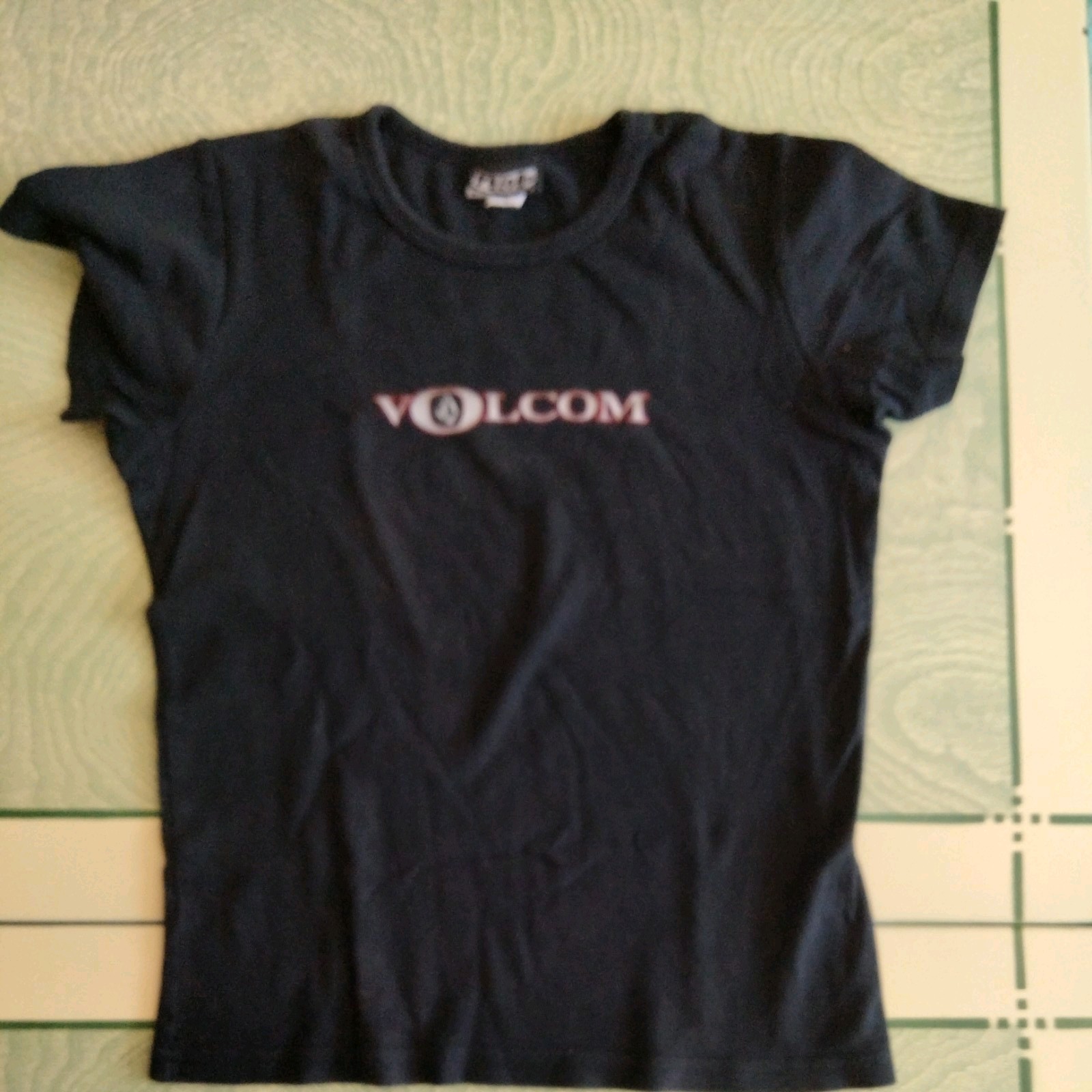 Vintage 90s Volcom T-Shirt Womens Large Made USA Skater Babydoll