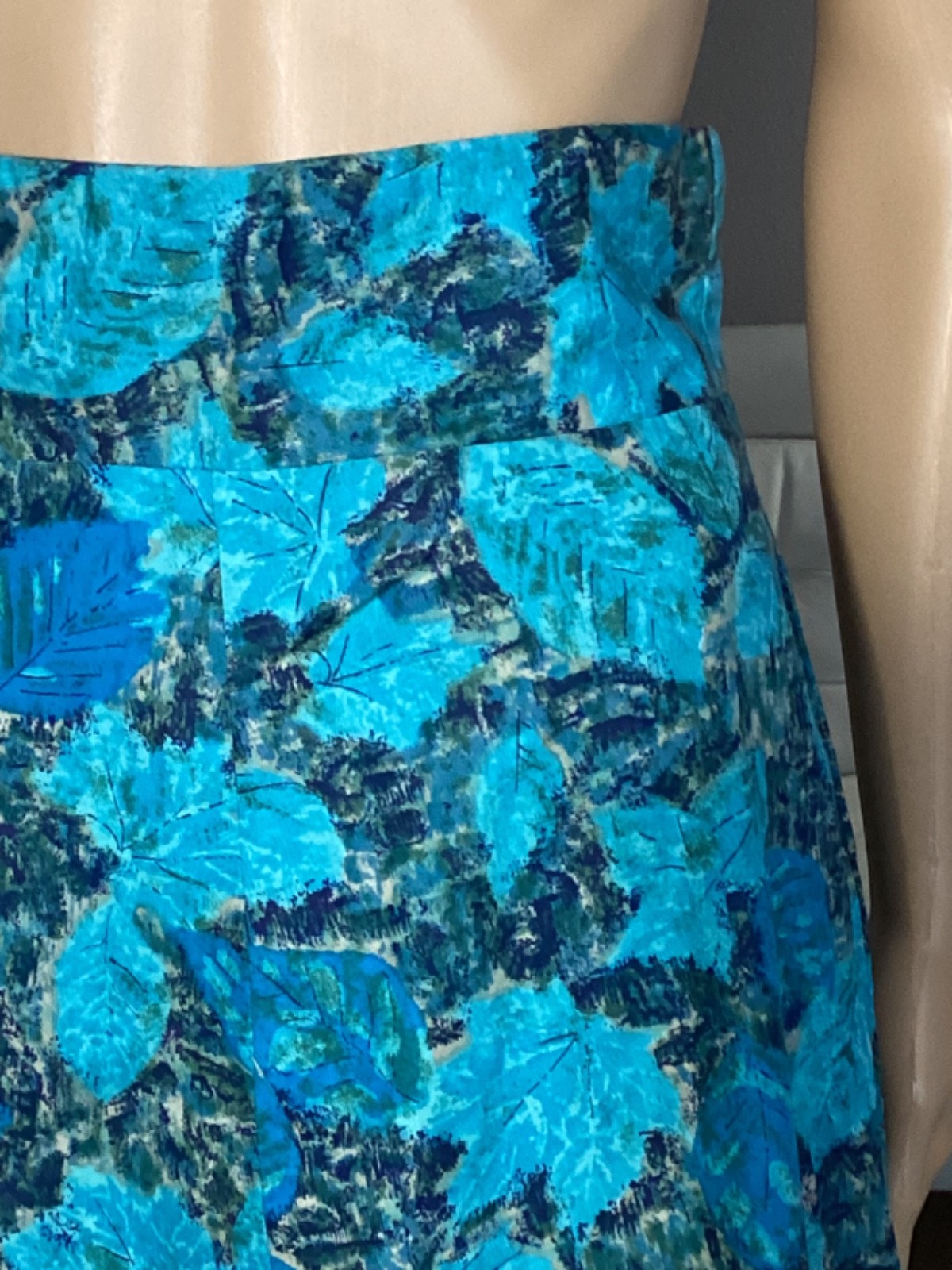 Vintage 50s 60s Turquoise Blue Leaf Pattern Cotton Long Maxi Skirt