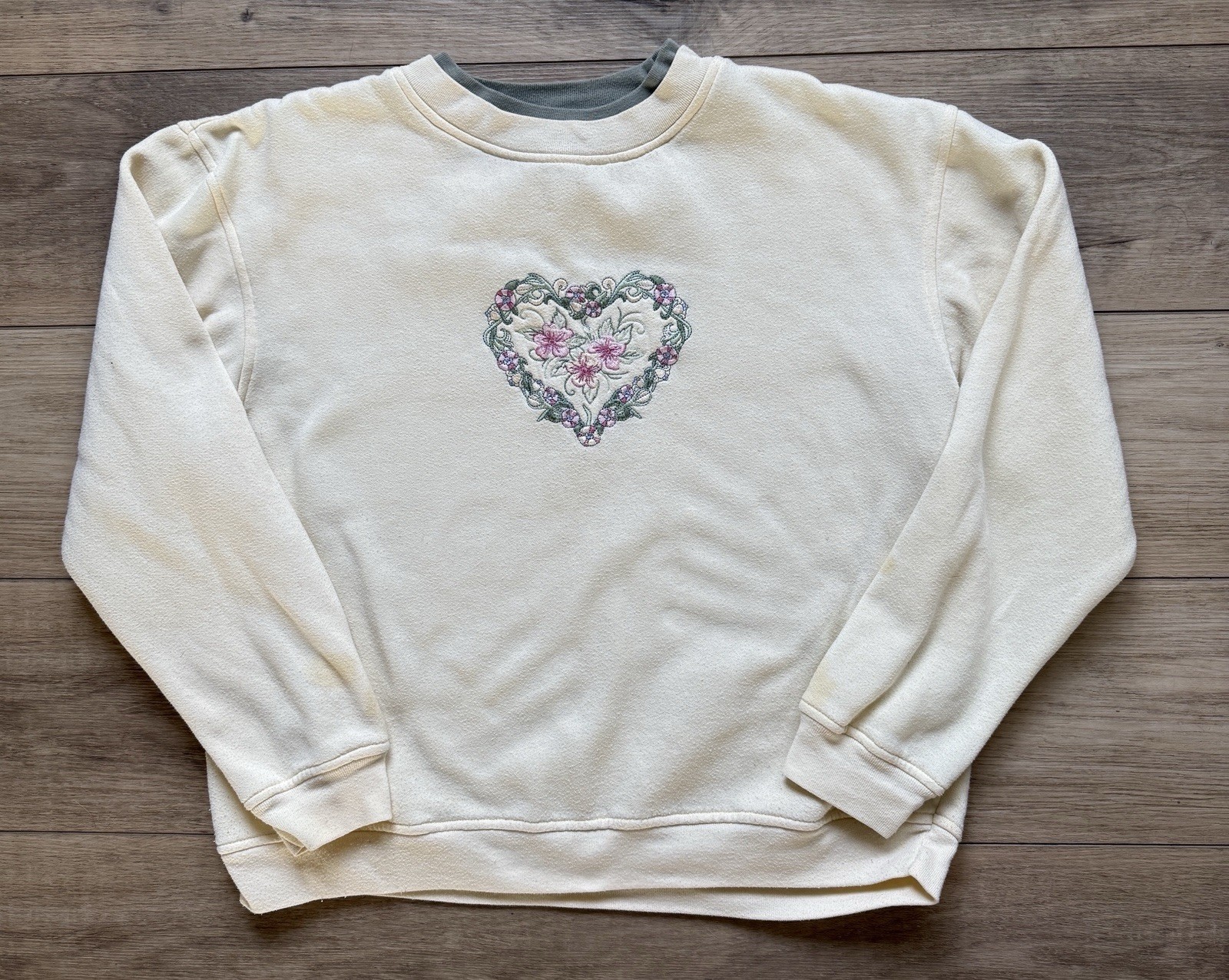 Vintage 90s Shenanigans Floral Heart Embroidered Sweatshirt Women’s L/XL