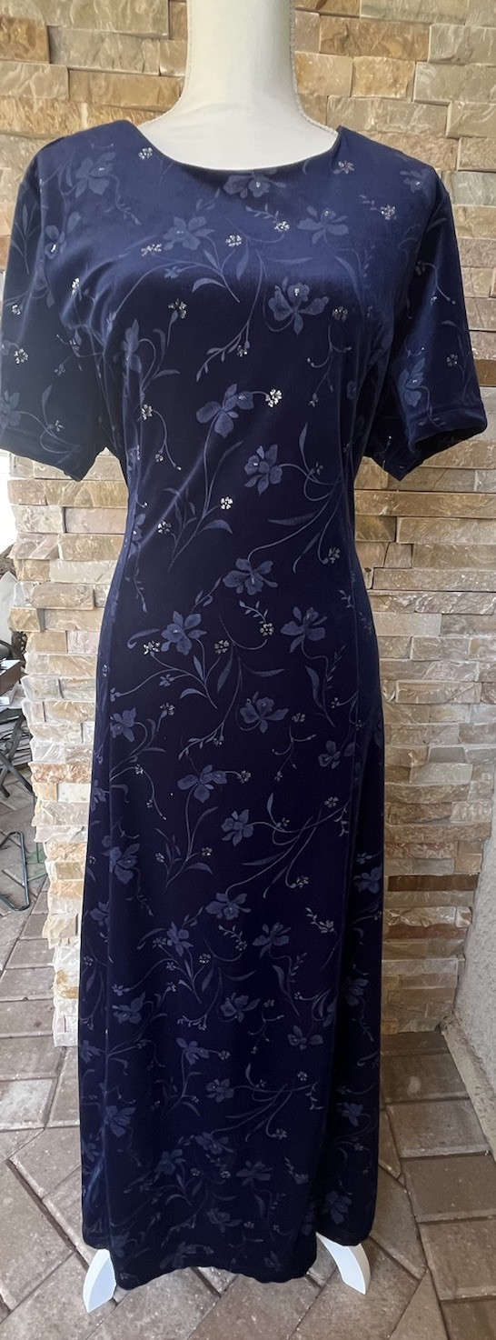 VTG Willow Ridge Made In USA Velvet Navy Dress Silver Detail size 18 runs small