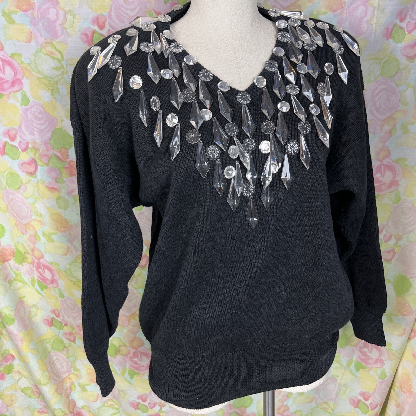 Vintage BONNIE BOERER Womens LARGE Chandelier Crystal Pendants Sweater Top