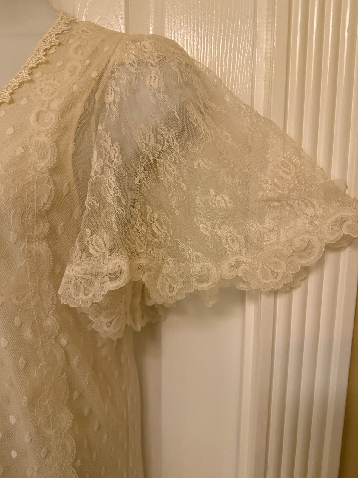 WOMENS VINTAGE VICTORIAN LACE MAXI IVORY OFF WHITE BOHO WEDDING DRESS 15 / 16
