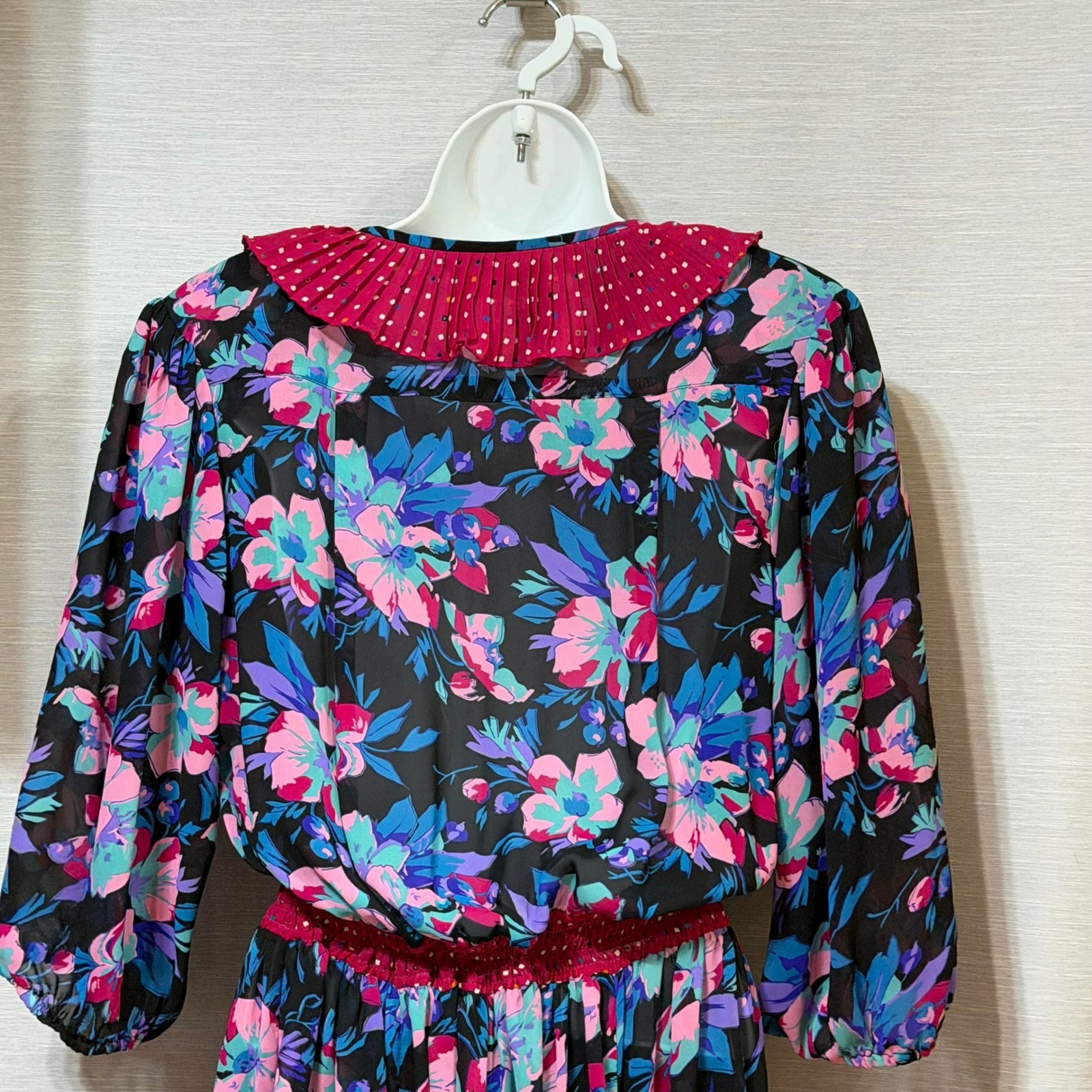 Assorti Susan Freis Vintage Floral boho gypsy Dress Pink Blue Ruffle Smocked M