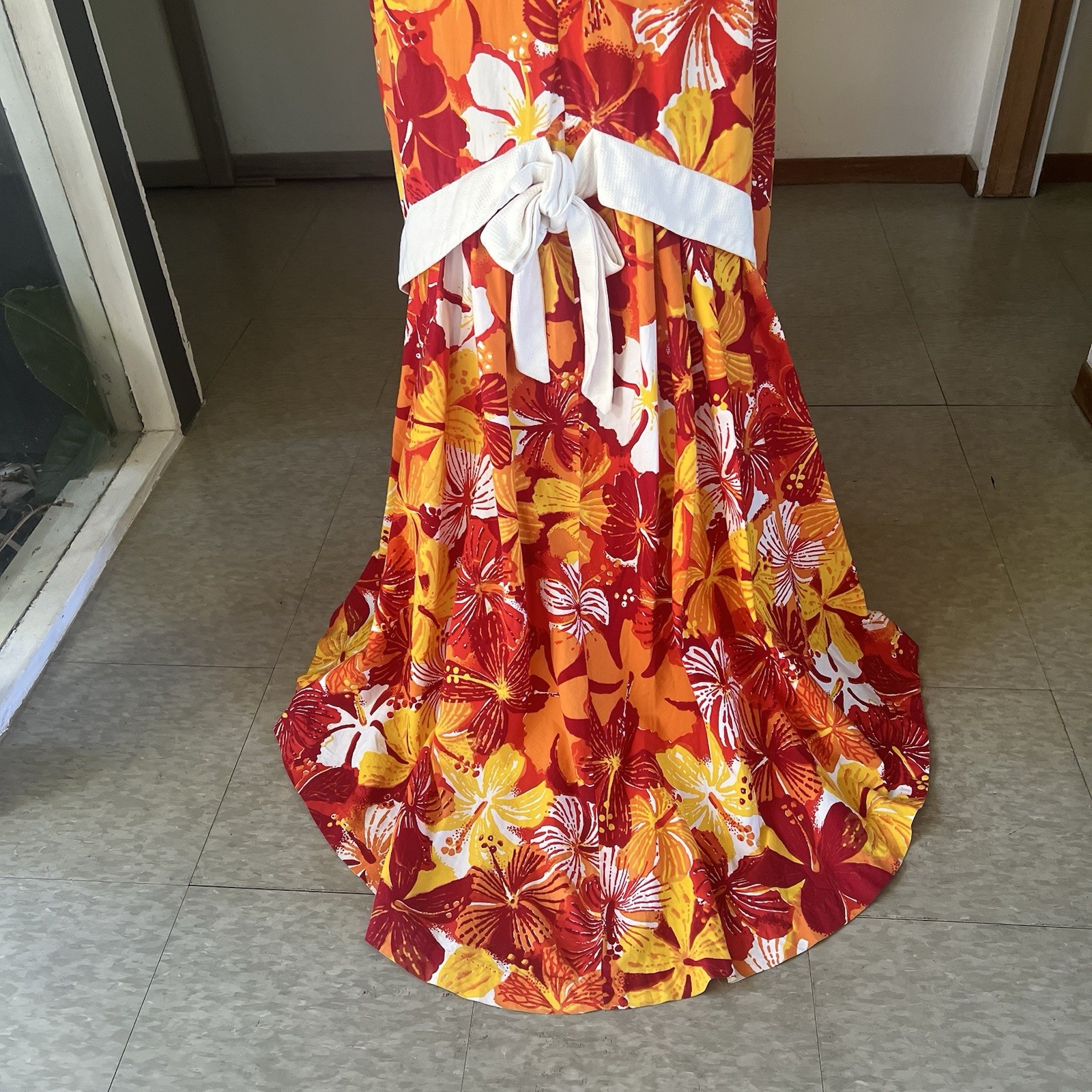 1950s Vintage Alfred Shaheen Hawaiian Maxi Wiggle Dress With Train 27w