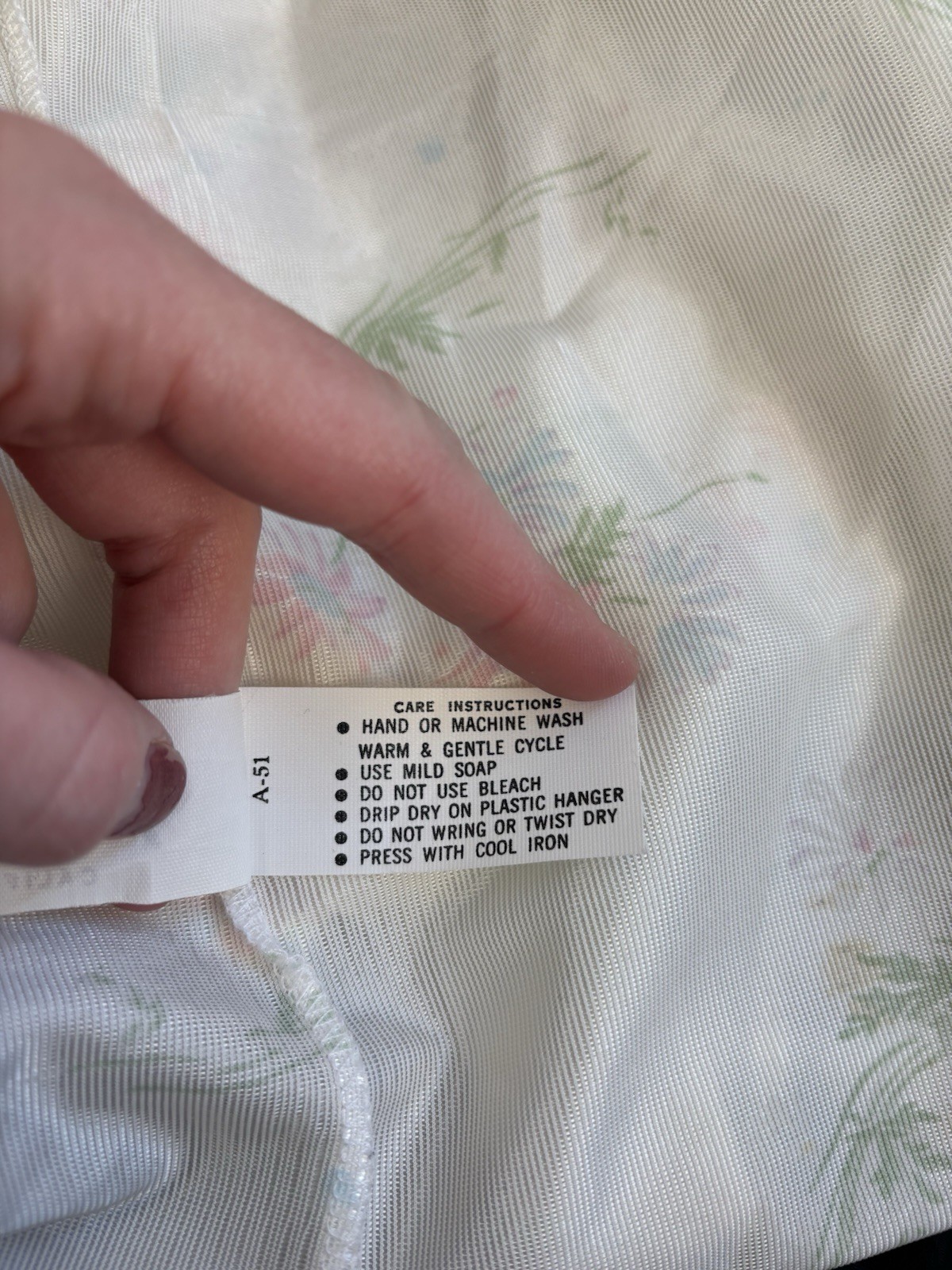 Jenelle Of California Robe Floral Satin One Size White Ivory
