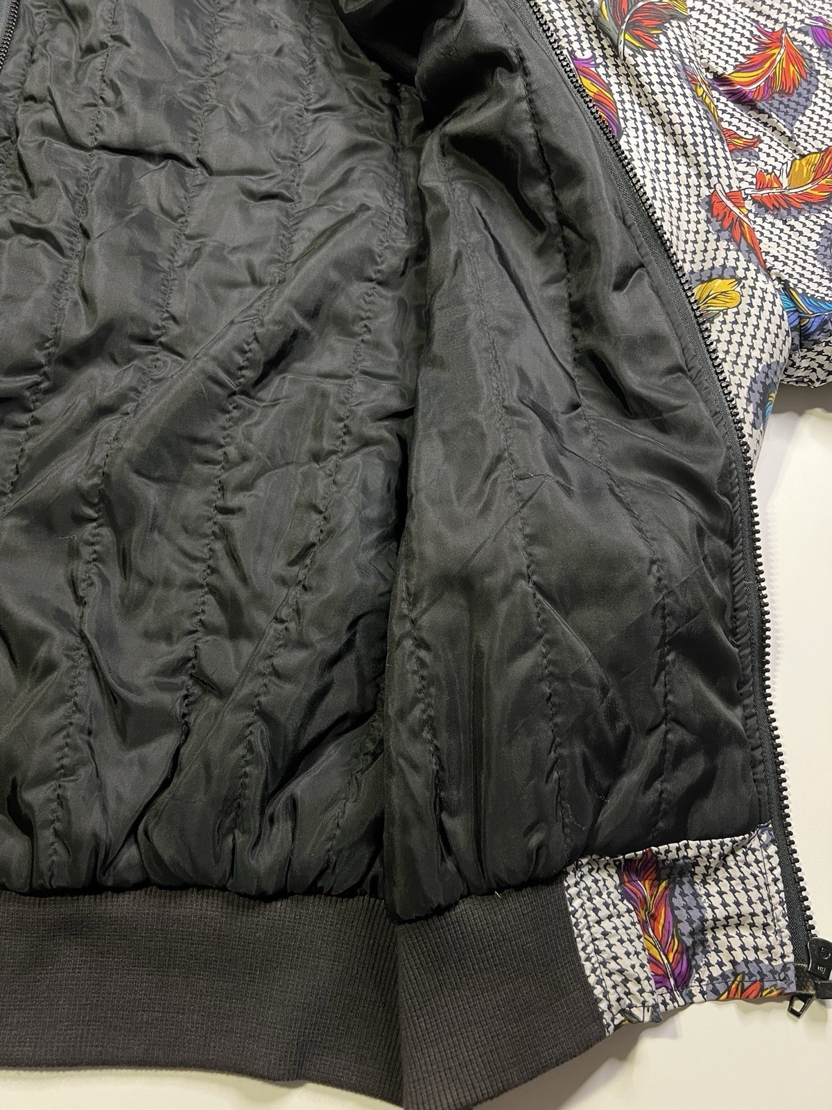 VTG 80s 100% Silk Bomber Jacket Carol Horn Feather Print W Sz M Oversized Retro