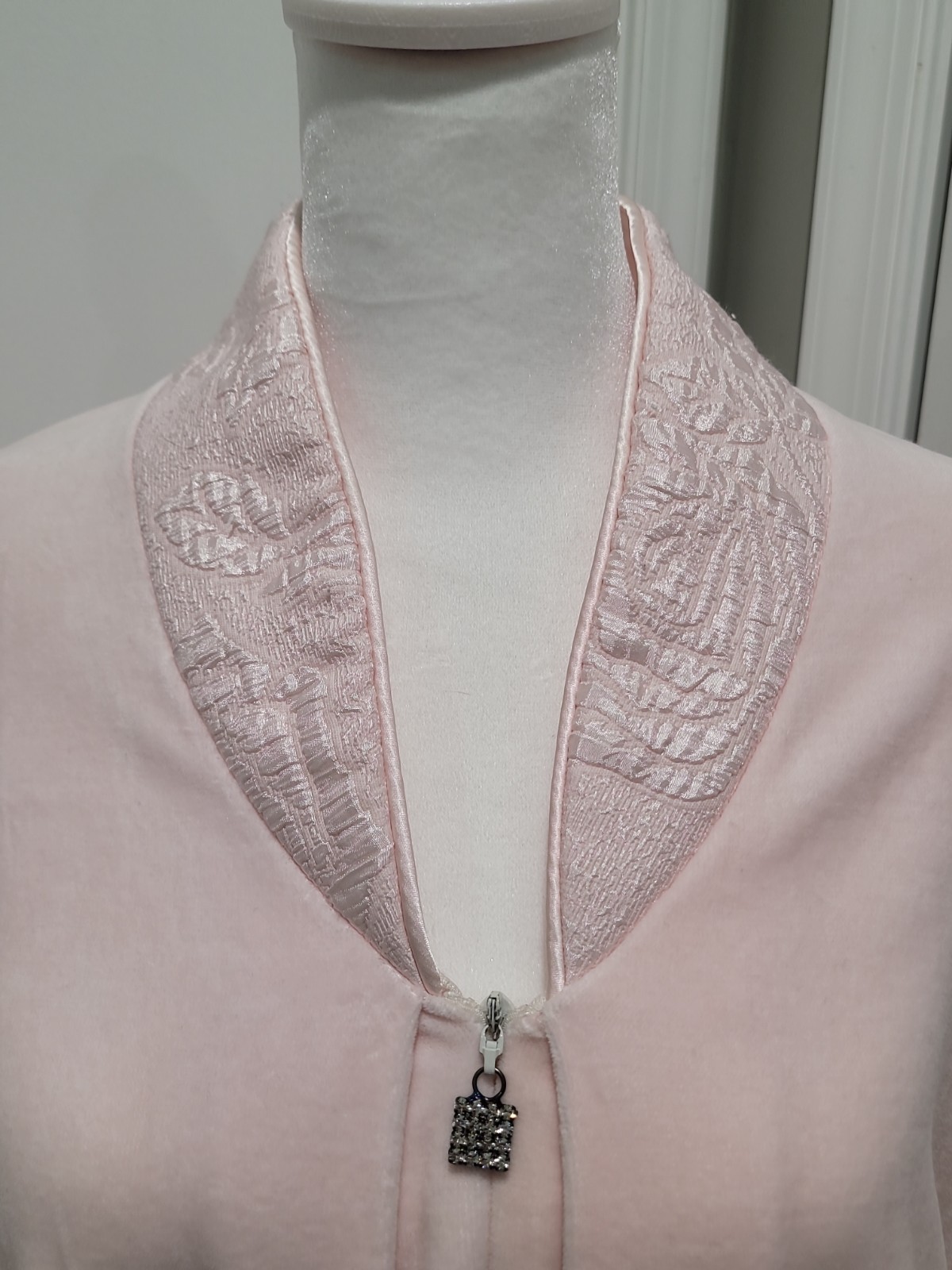 VTG Diamond Tea Women Size S Luxury Vtg Robe Nightgown Pink Velvet Zip