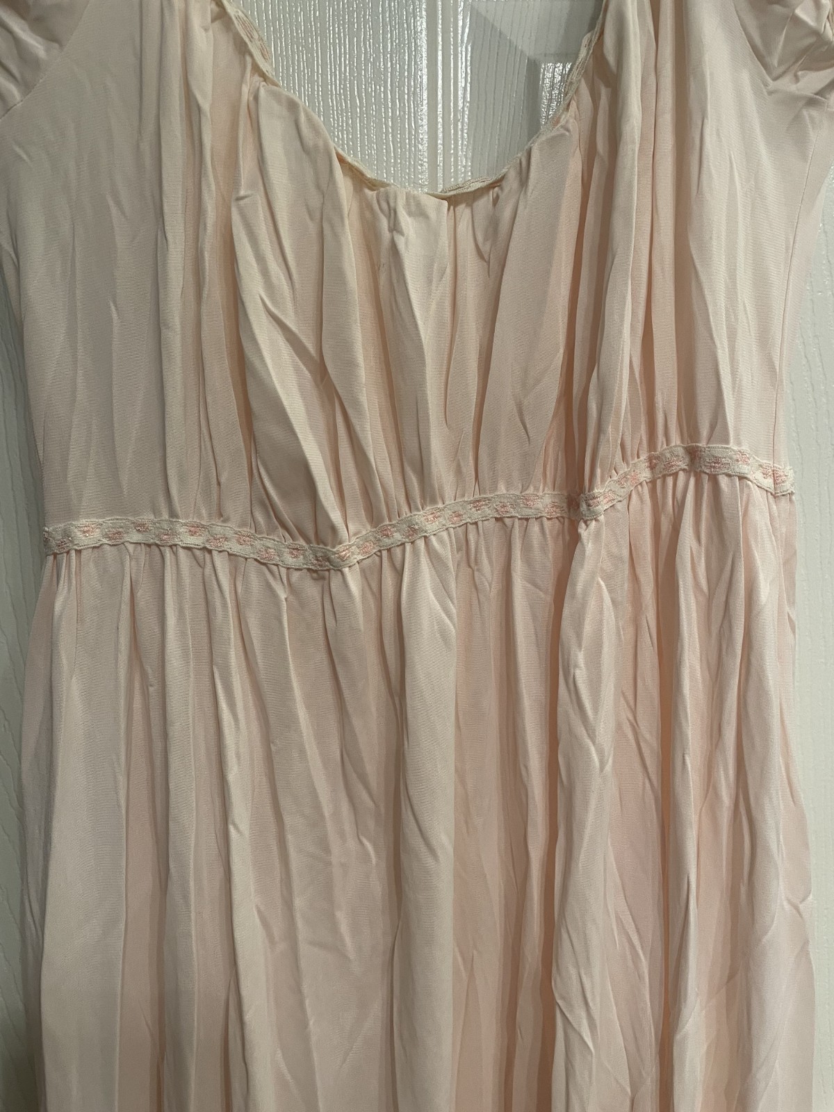 Vtg Olga Nylon Long Nightgown Boho Tiered Ruffle 70s style Pink/Blush Size M