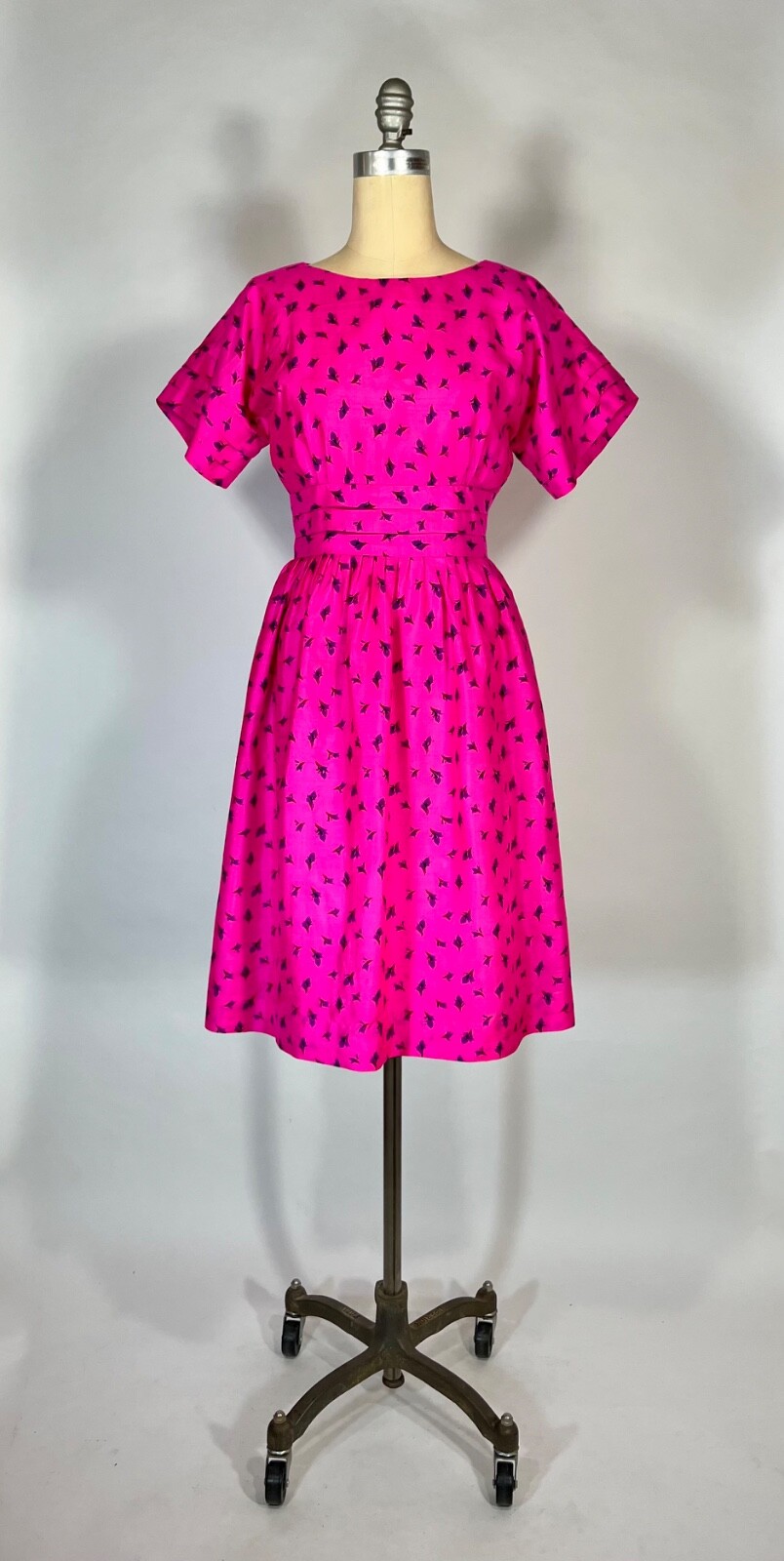 Vintage 1950’s-60’s rare HOT PINK pure silk floral dress with pleat details M/L