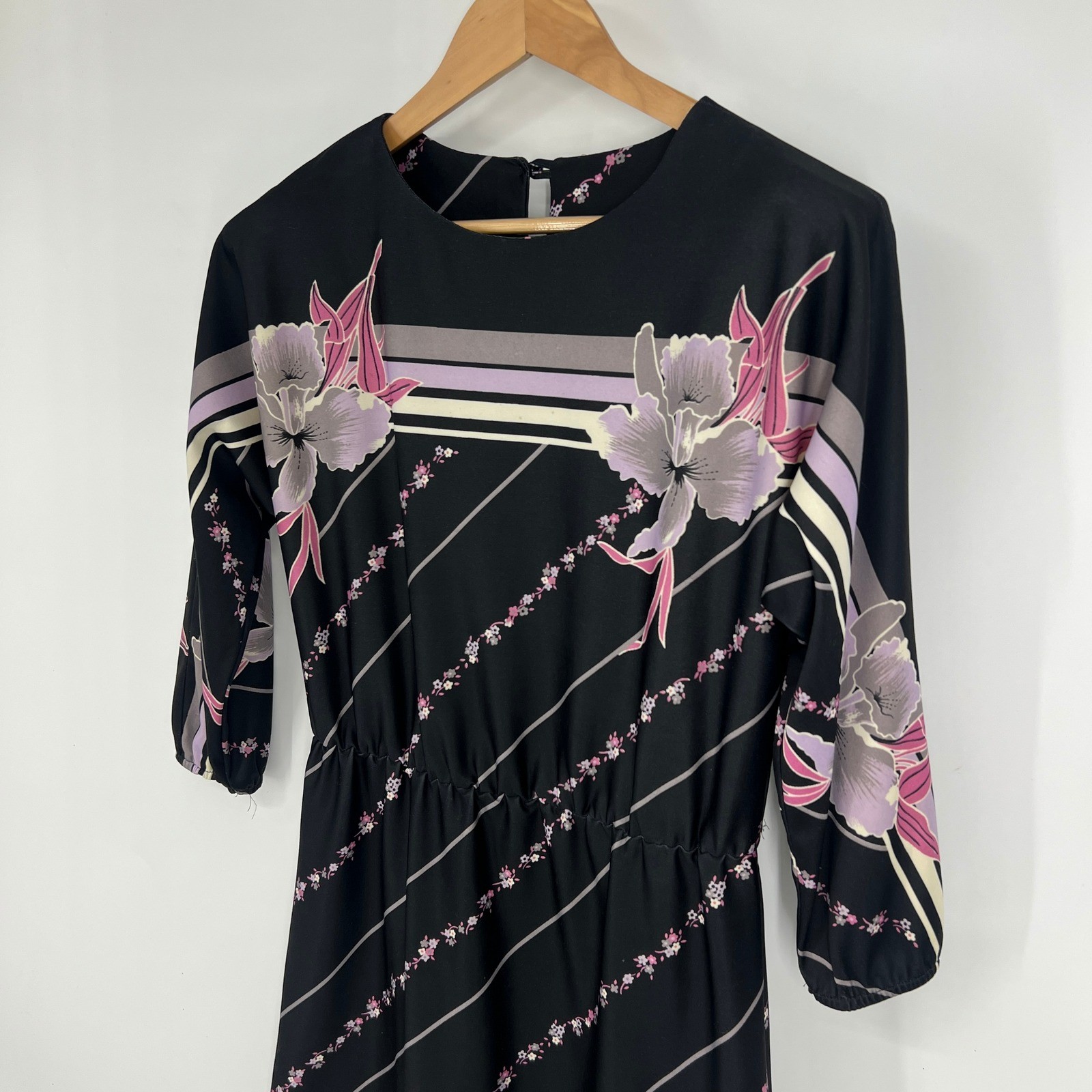 Vintage Avon Fashions Floral Striped Midi Dress Black Pink Purple 7/8 FFA-17782