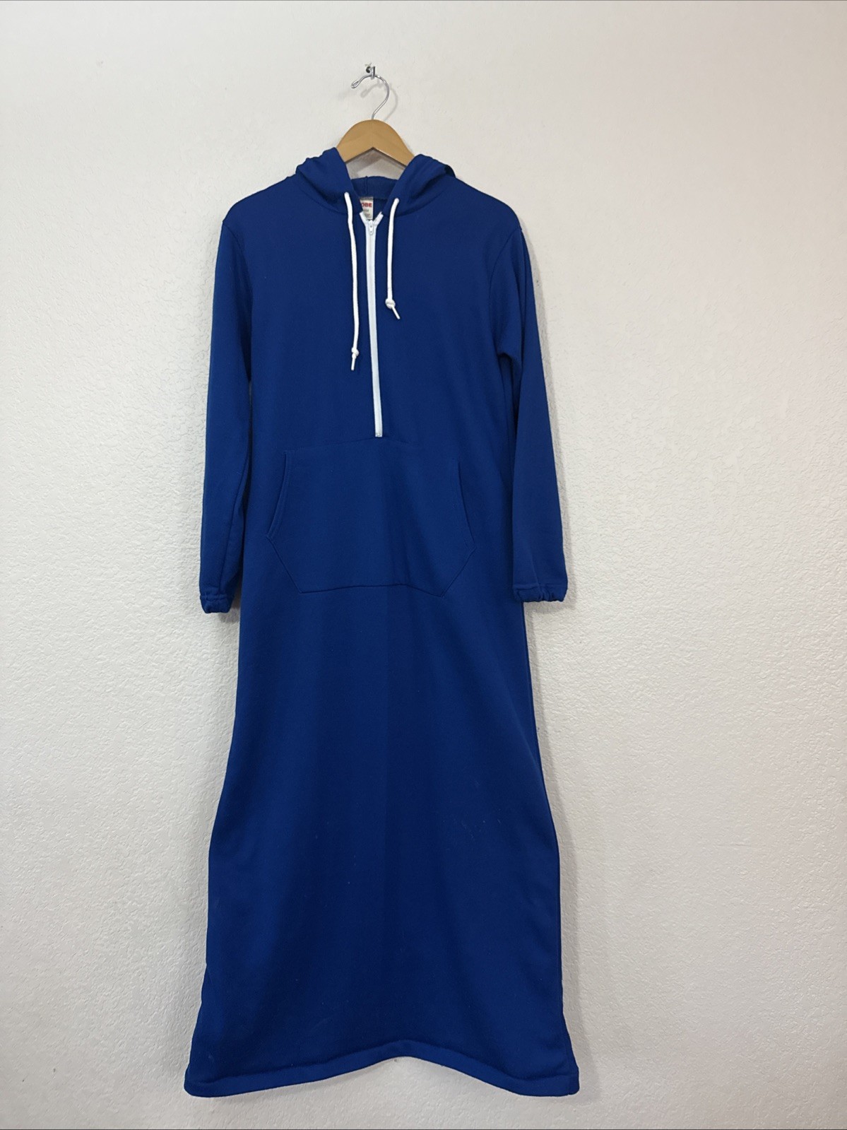 ROBE Leo Zodiac Hoodie Zip up Blue Lion Graphic Long Sleeve Size L NWOT w flaw