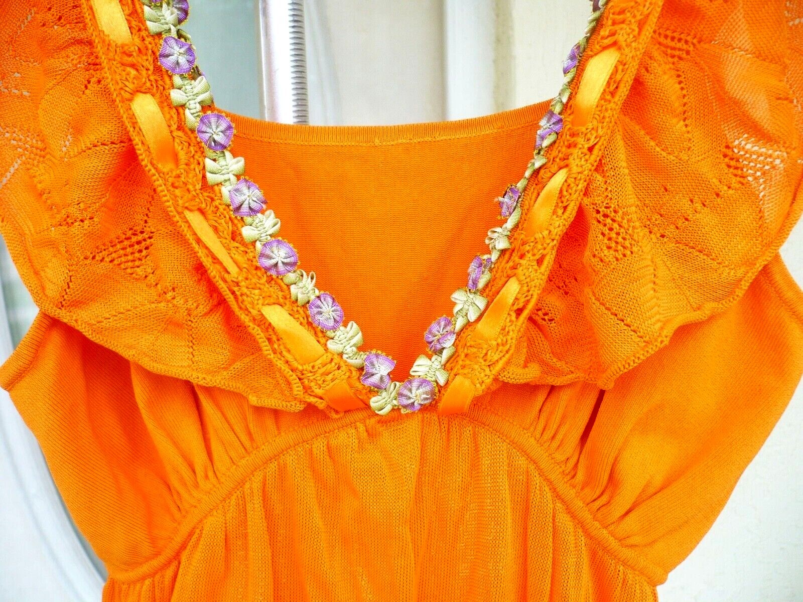 VTG KNIT NET EMPIRE WAIST PLUNGE S M 3D FLOWER FLORAL STRETCH BLOUSE ORANGE LADY