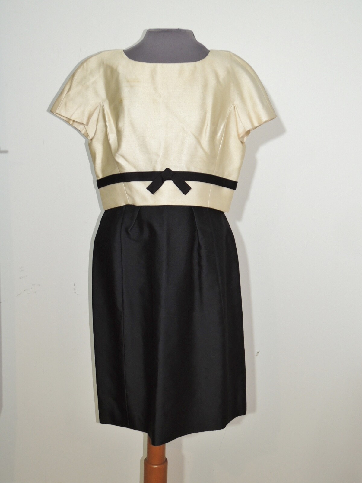 1960’s Black / Cream Silk? Dress w Over Blouse MED w- 29 1/2