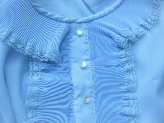 Going-To-A-Go-Go Ruffled Baby Blue 3/4 Sleeve Top;’60s Mod Size 4-5/Small