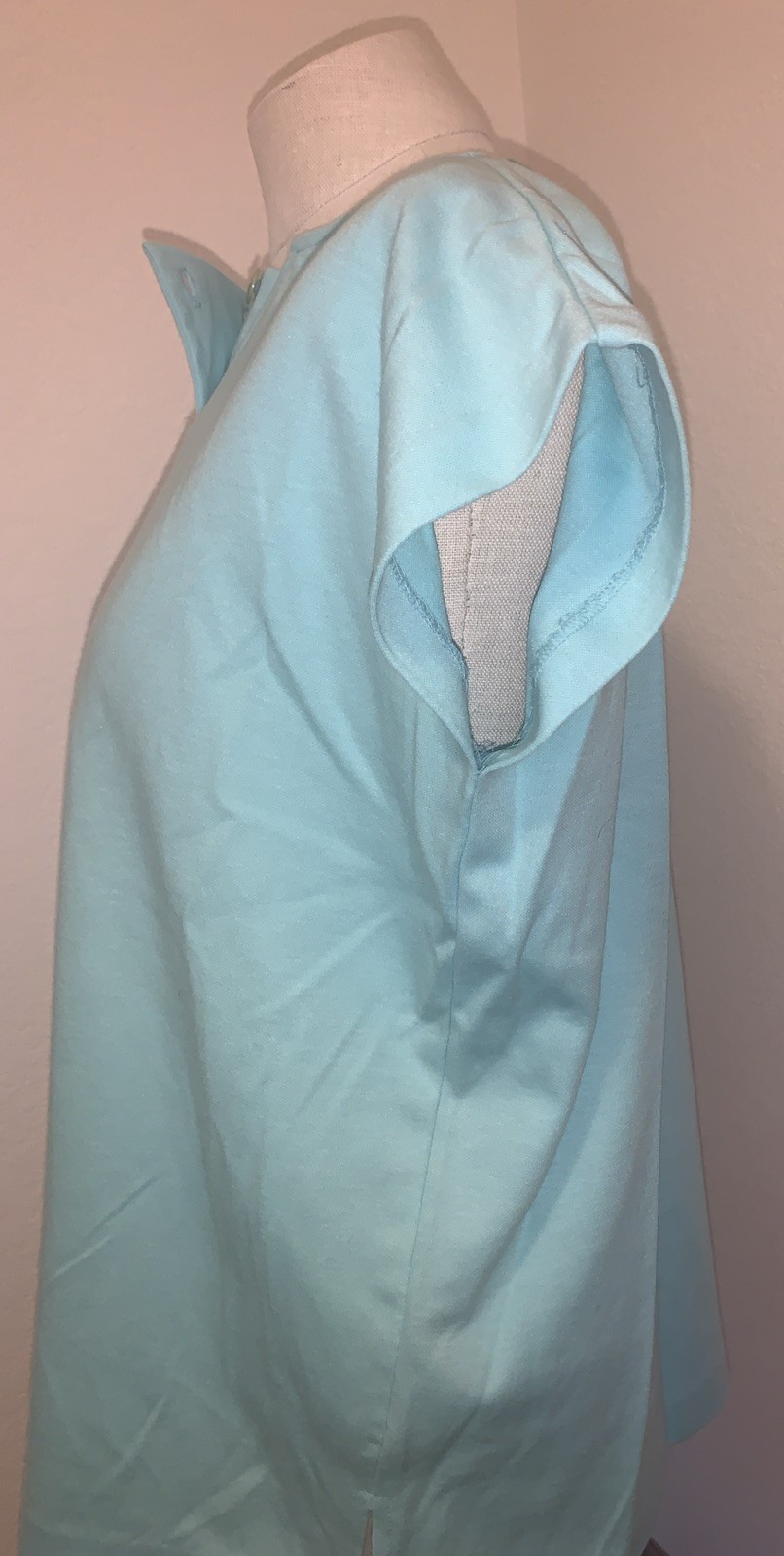 Terry Chicago vintage 70s blouse Sz Med light blue Button accents USA 1584