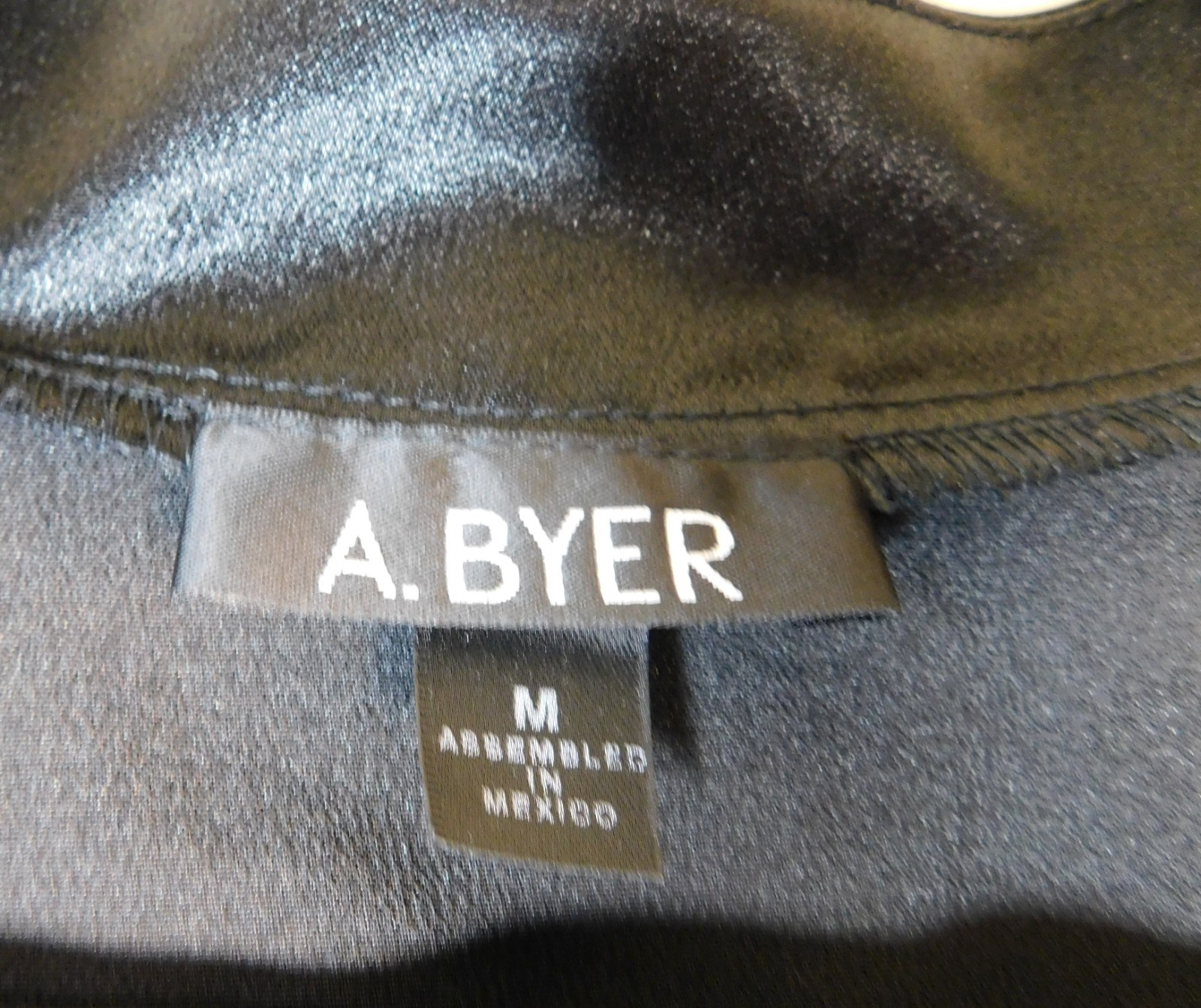 A. Byer Women’s M Black Silky Cropped Open Shrug with Cap Sleeves New With Tag