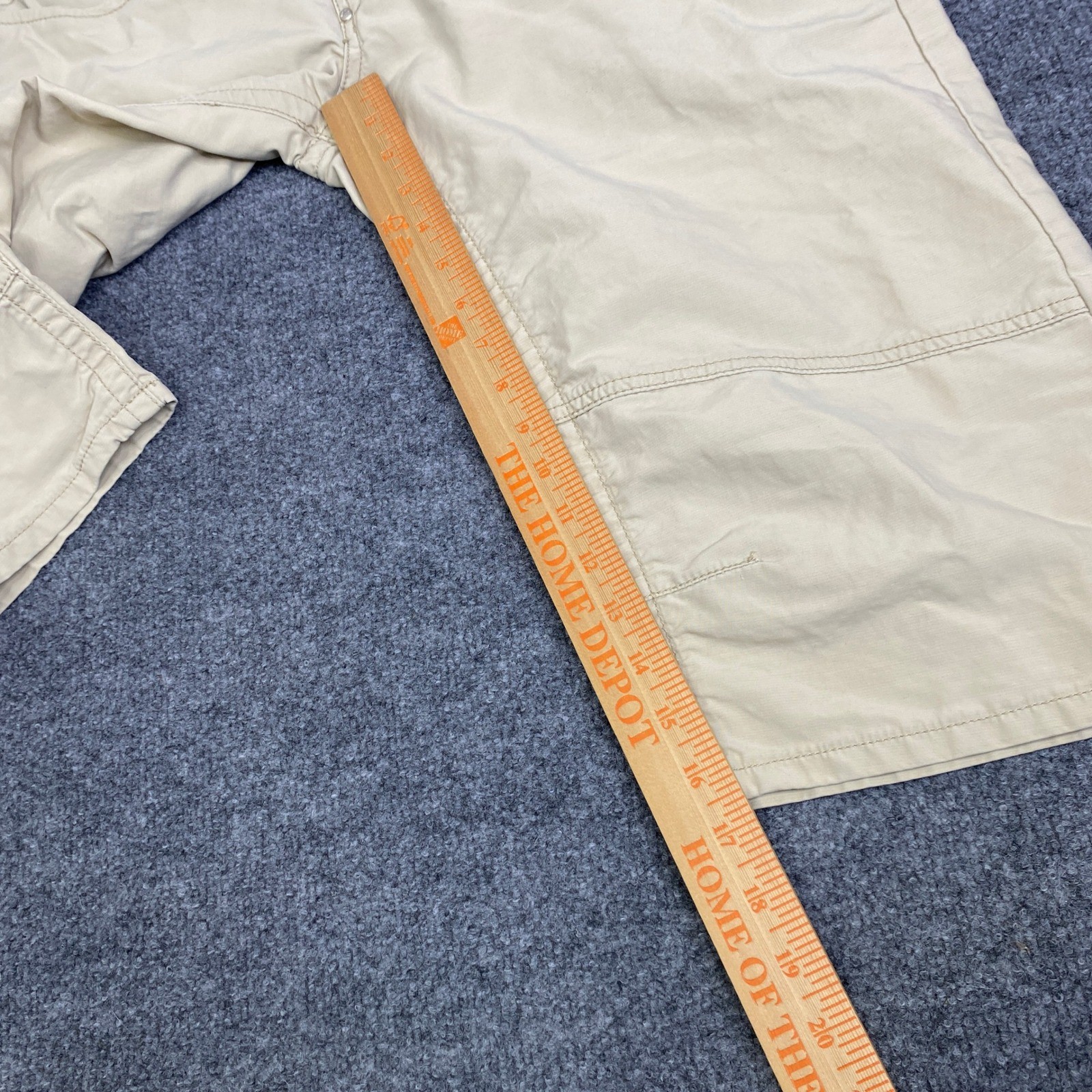 VTG Parasuco Cargo Shorts Tan Khaki Cotton Size 34 Embroidered Y2K Capri