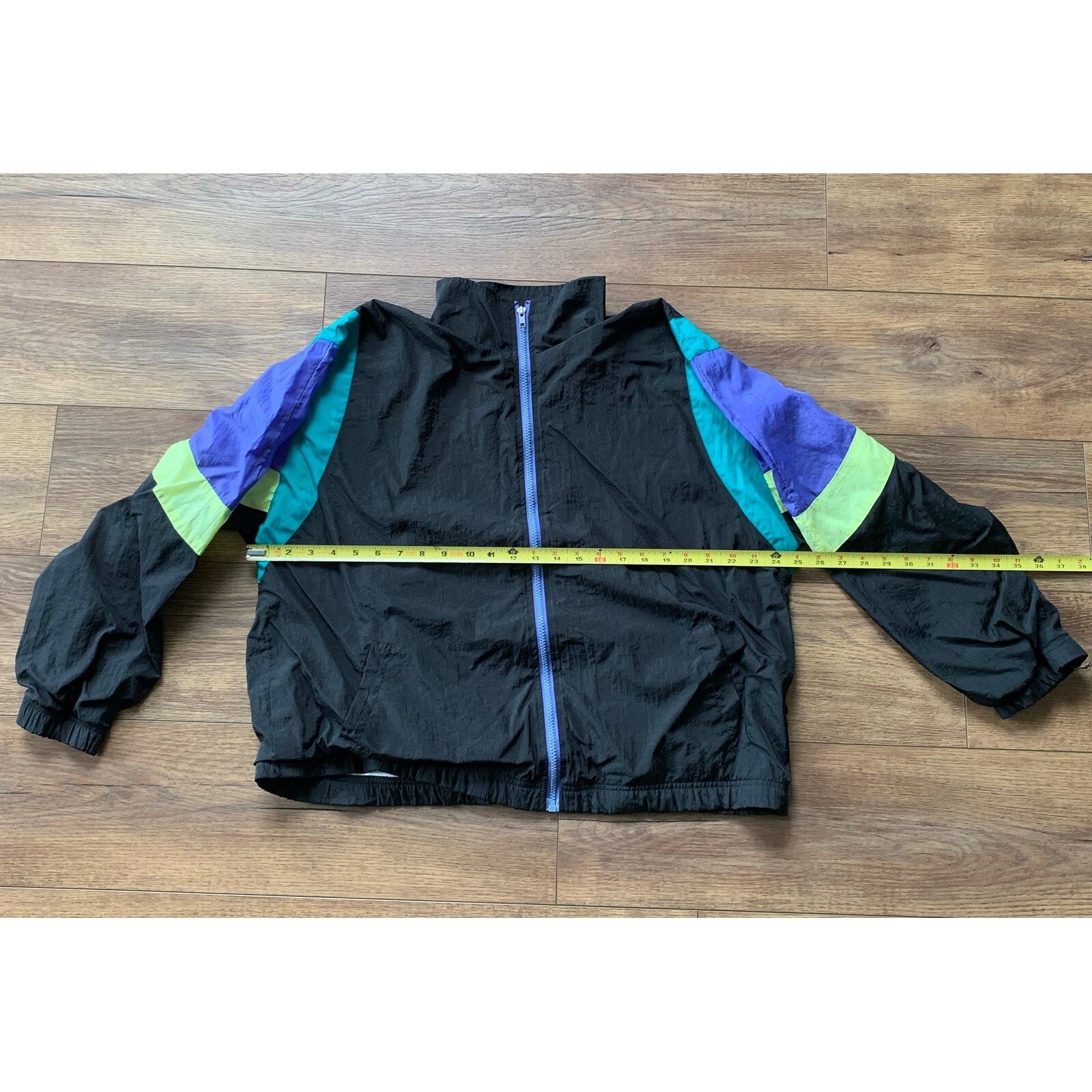 Surf & Co Vintage Women’s Medium 80’s 90’s Black Zip Windbreaker Track Jacket
