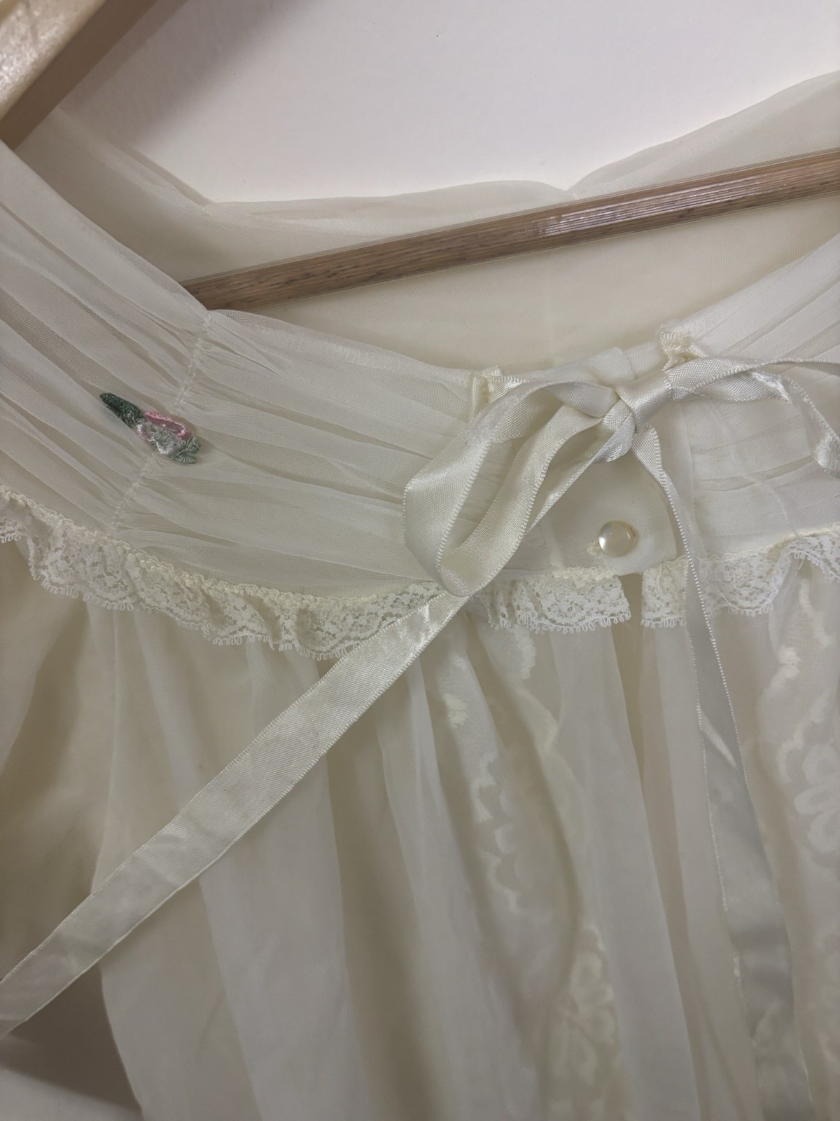 RARE VTG Evette Sheer Lace Bridal Peignoir Robe White 70s Boudoir Lingerie