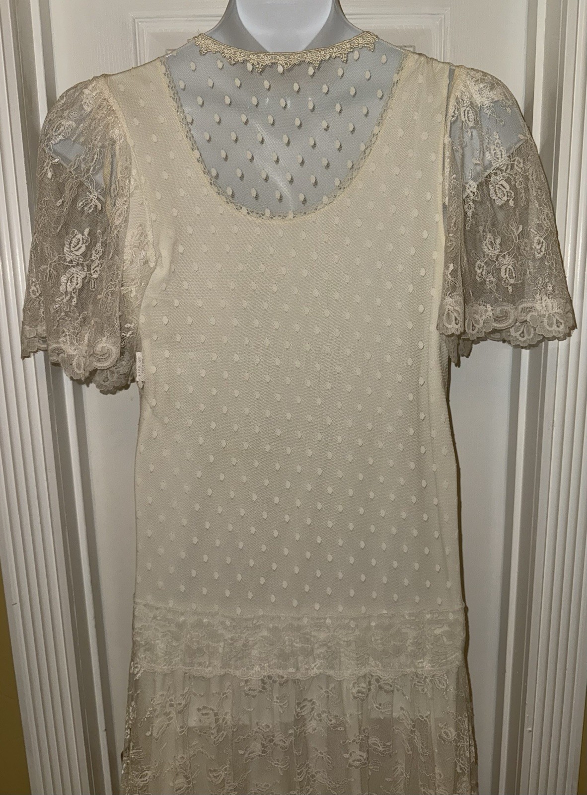 WOMENS VINTAGE VICTORIAN LACE MAXI IVORY OFF WHITE BOHO WEDDING DRESS 15 / 16
