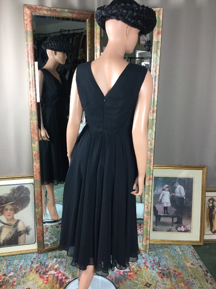 Vintage Peter Chin Classic LBD sz 10 Double Skirt Feminine Sleeveless