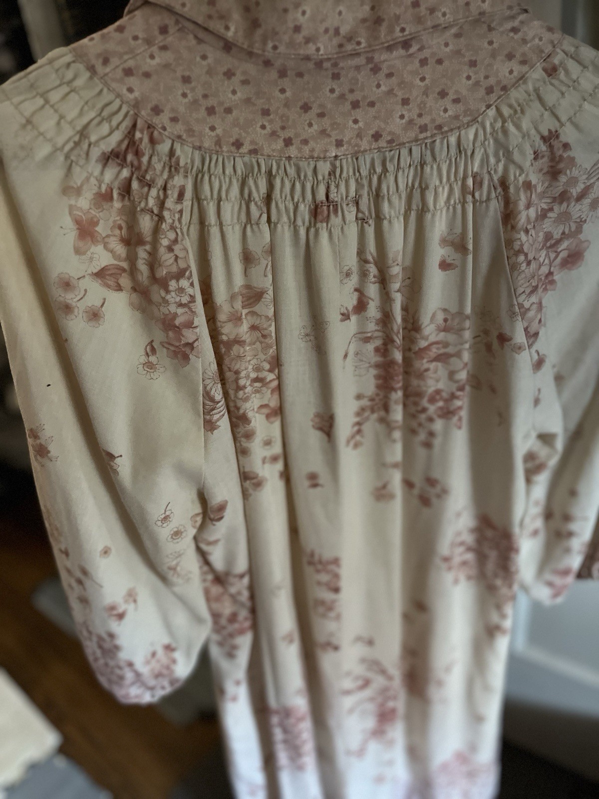 Womens Vint. Nightgown. SM. Nieman Marcus Boho Dressing Gown Prairie Look