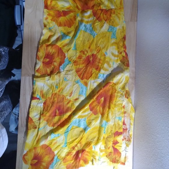 Vintage Jams World Daffodil Pattern Hawaiian Dress