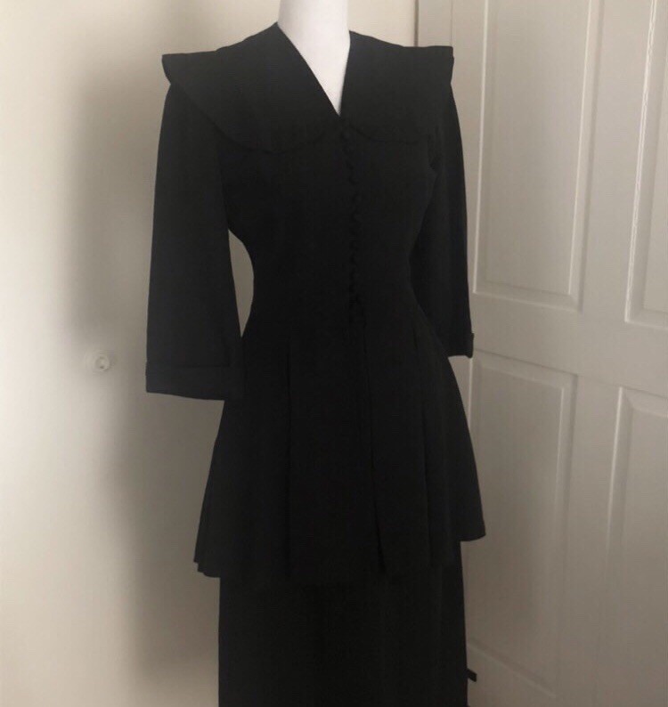 STUNNING 1940s 1950s Skirt Suit XS S Black Victorian Gothic Mourning Retro Chic