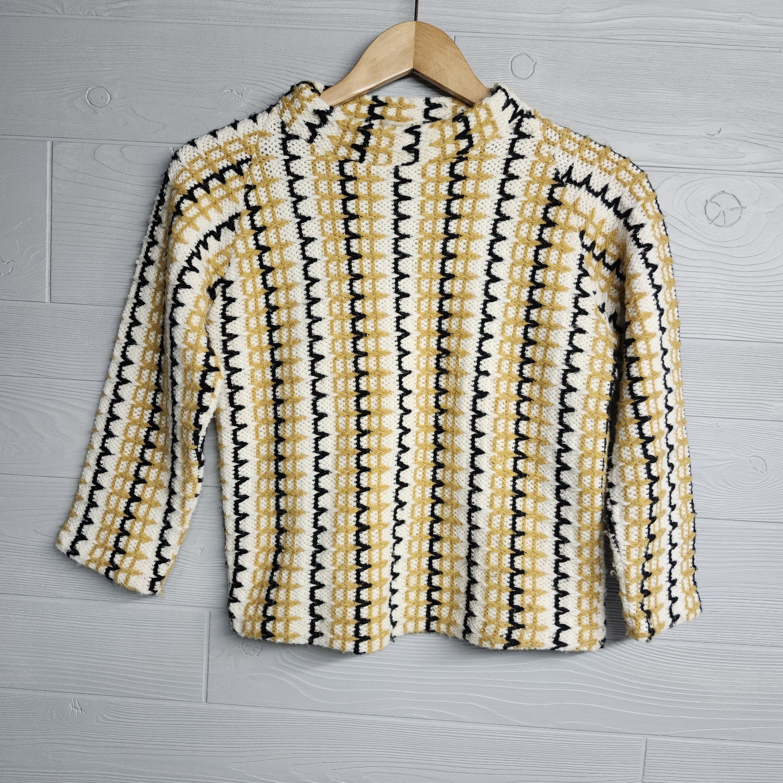 Vintage 70s Merriwether Crochet Cropped Mod Sweater Womens Size Small