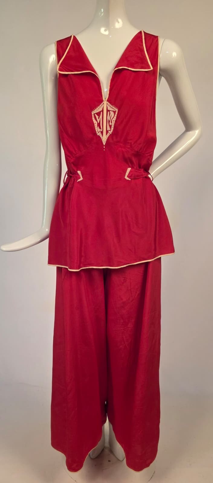 ART DECO 1920’S 4 PC SILK LINGERIE SET W 2 TOPS + ROBE + LOUNGING PANTS