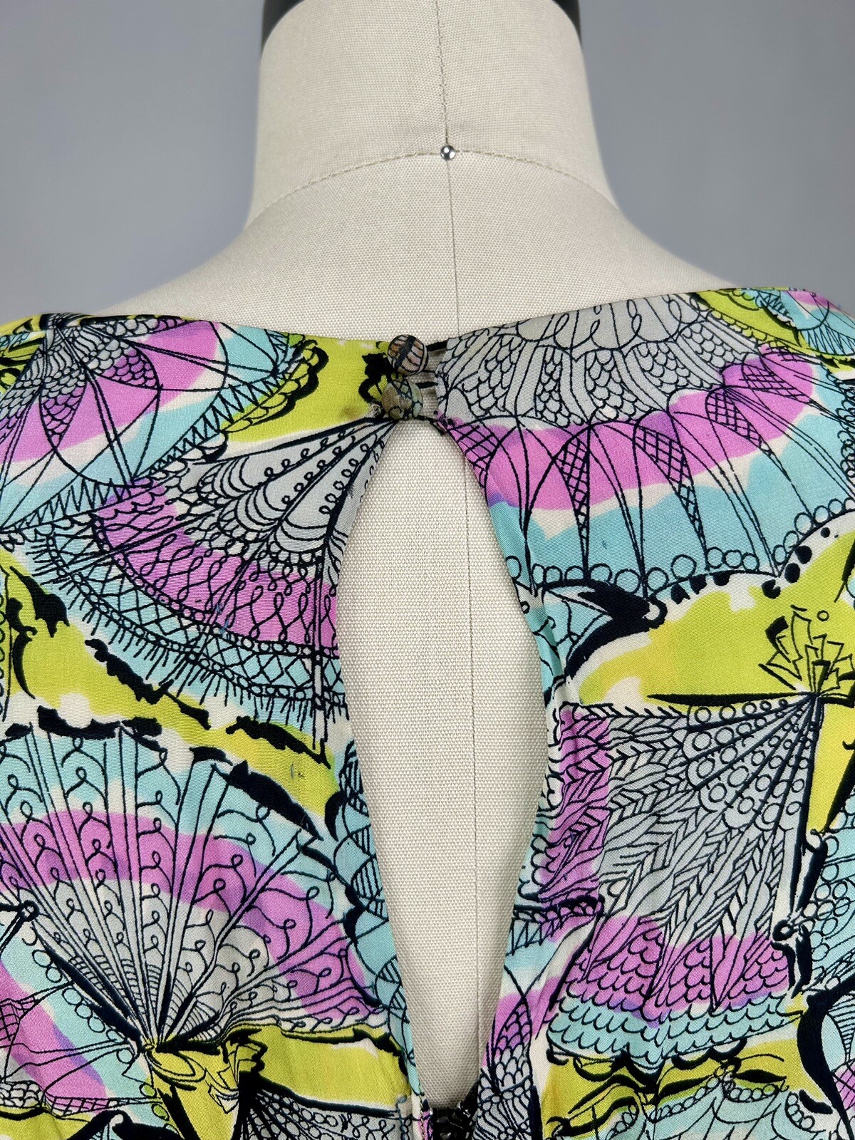 Vintage 1940s Silk Novelty Fan Print Dress Blue Pink Green Black Velvet Ribbons