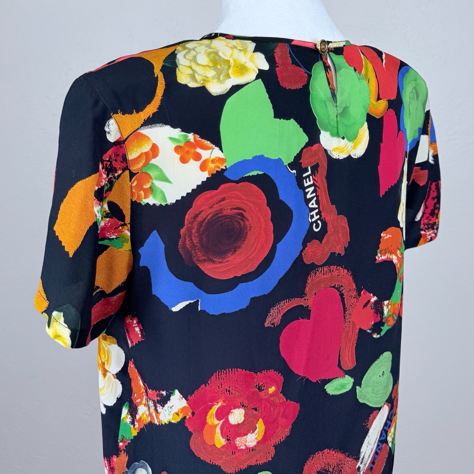 Chanel Vintage Iconic Spring 1992 Multicolor/ Black Silk T-Shirt Size 40 FR 8 US