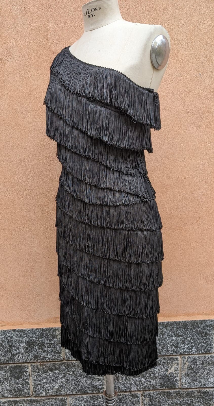 SHIMMY & SHAKE VINTAGE 1960’S CEIL CHAPMAN LOOP FRINGE ONE SHOULDER WIGGLE DRESS