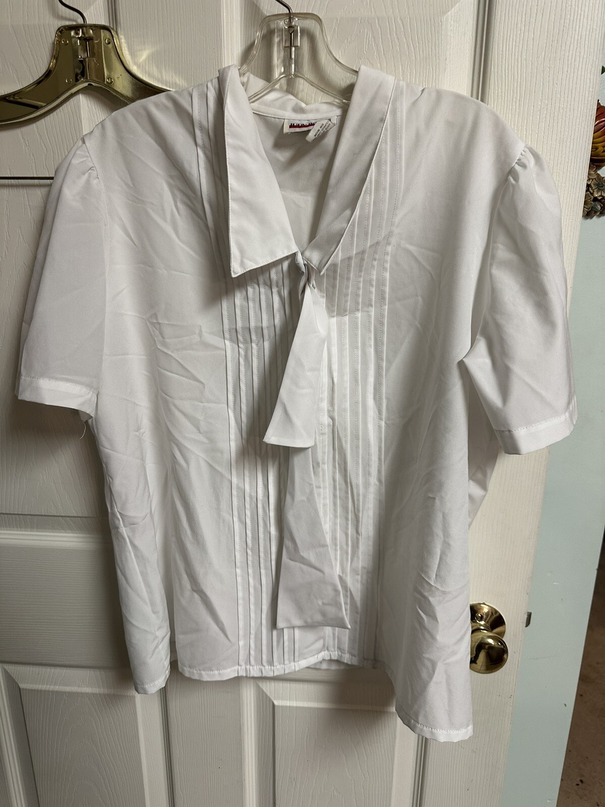 Vintage Judy Bond White Button-Up Blouse with Trim Collar Bow Xl 16 Tuxedo