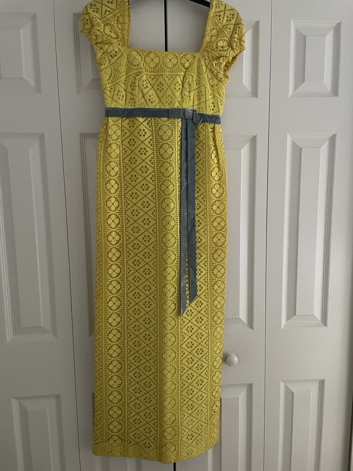 1970’S NORMAN SACKS YELLOW LACE GEOMETRIC CROCHET WOMEN SIZE 3 MAXI DRESS GOWN