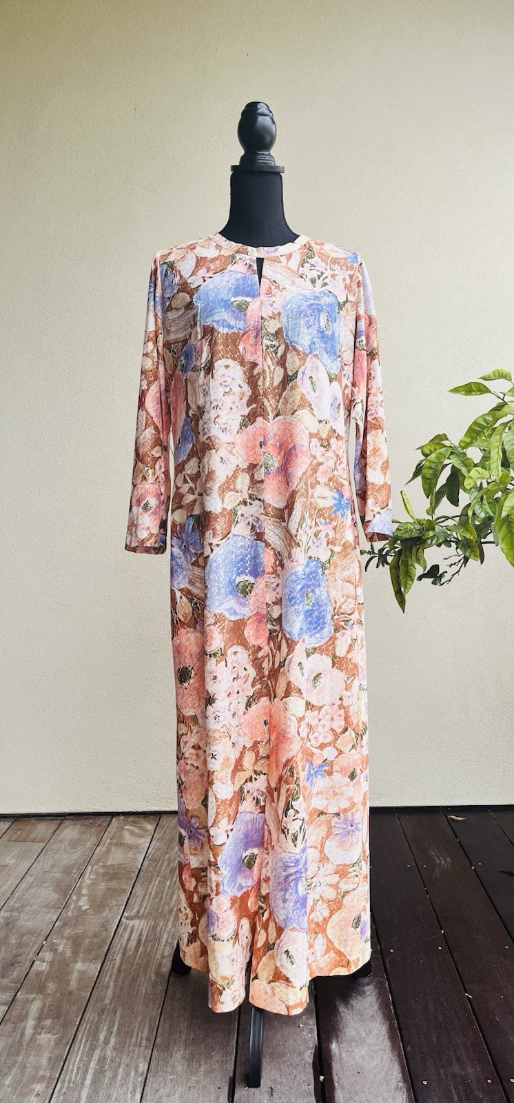 Vintage 70s Maxi Dress Long Sleeve Boho – British Lady – Gold Coral Blue Medium